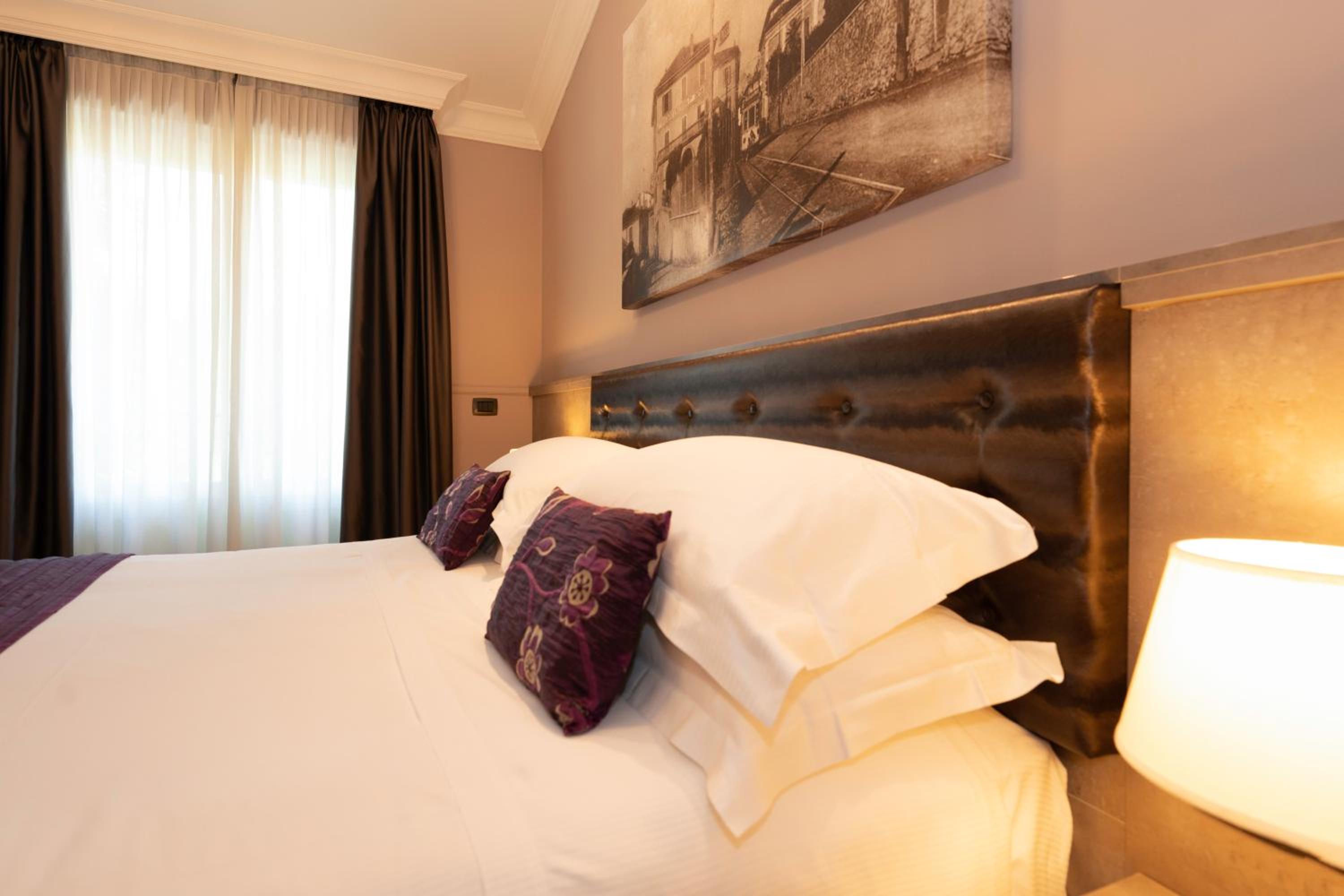 Superior Double Room - Photo 8