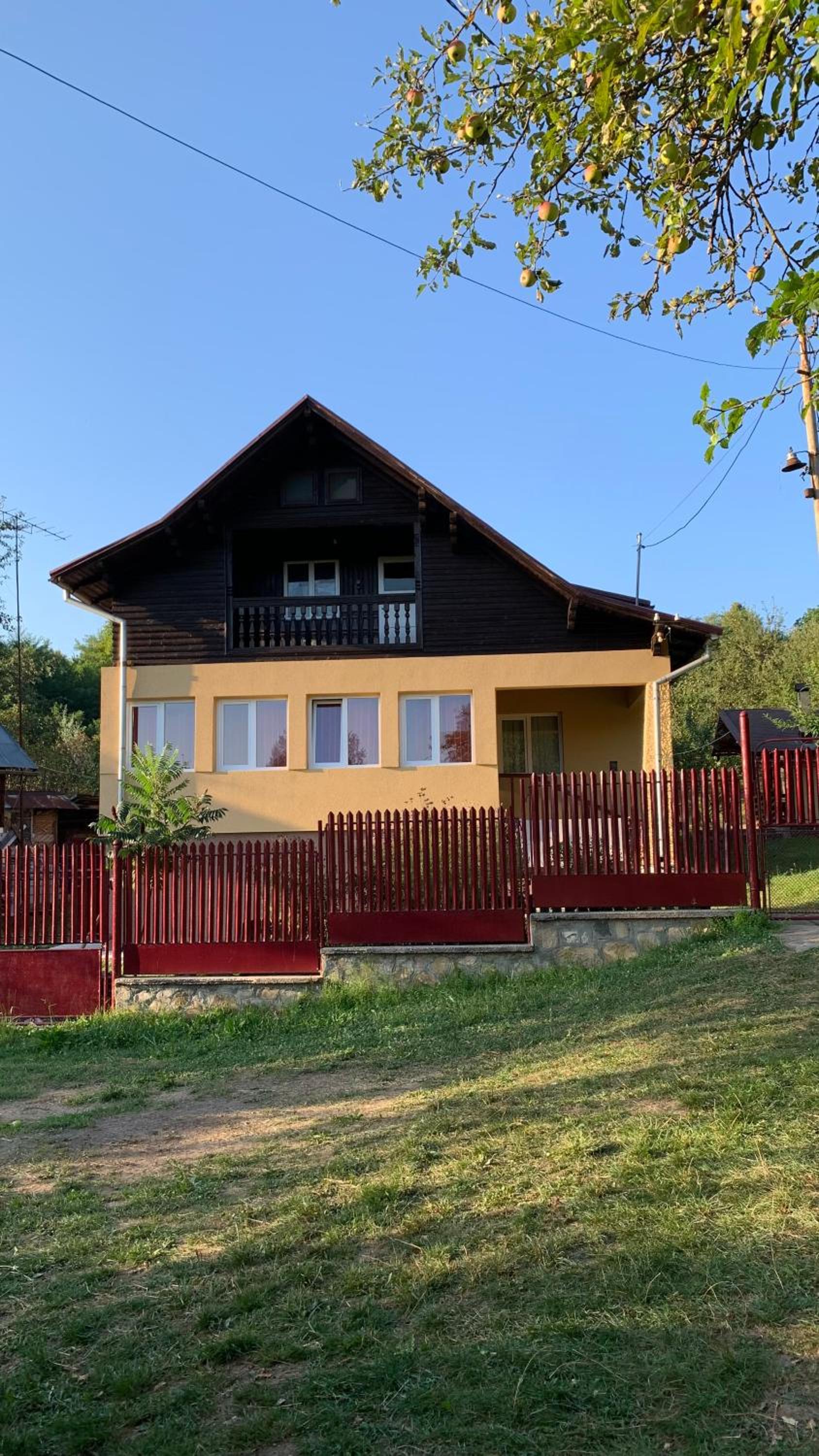 Four-Bedroom House photo 2