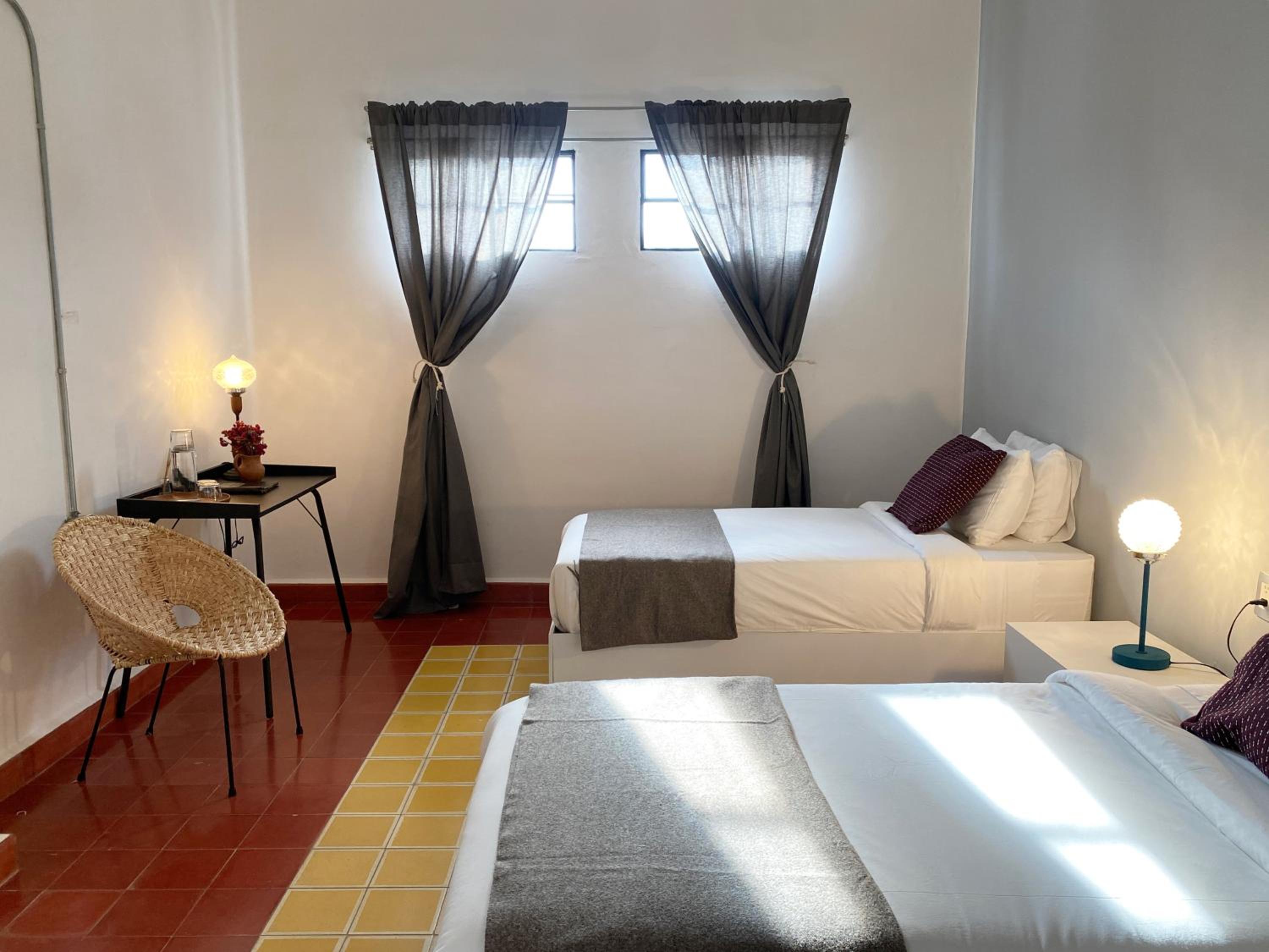 Large Twin Room photo 3