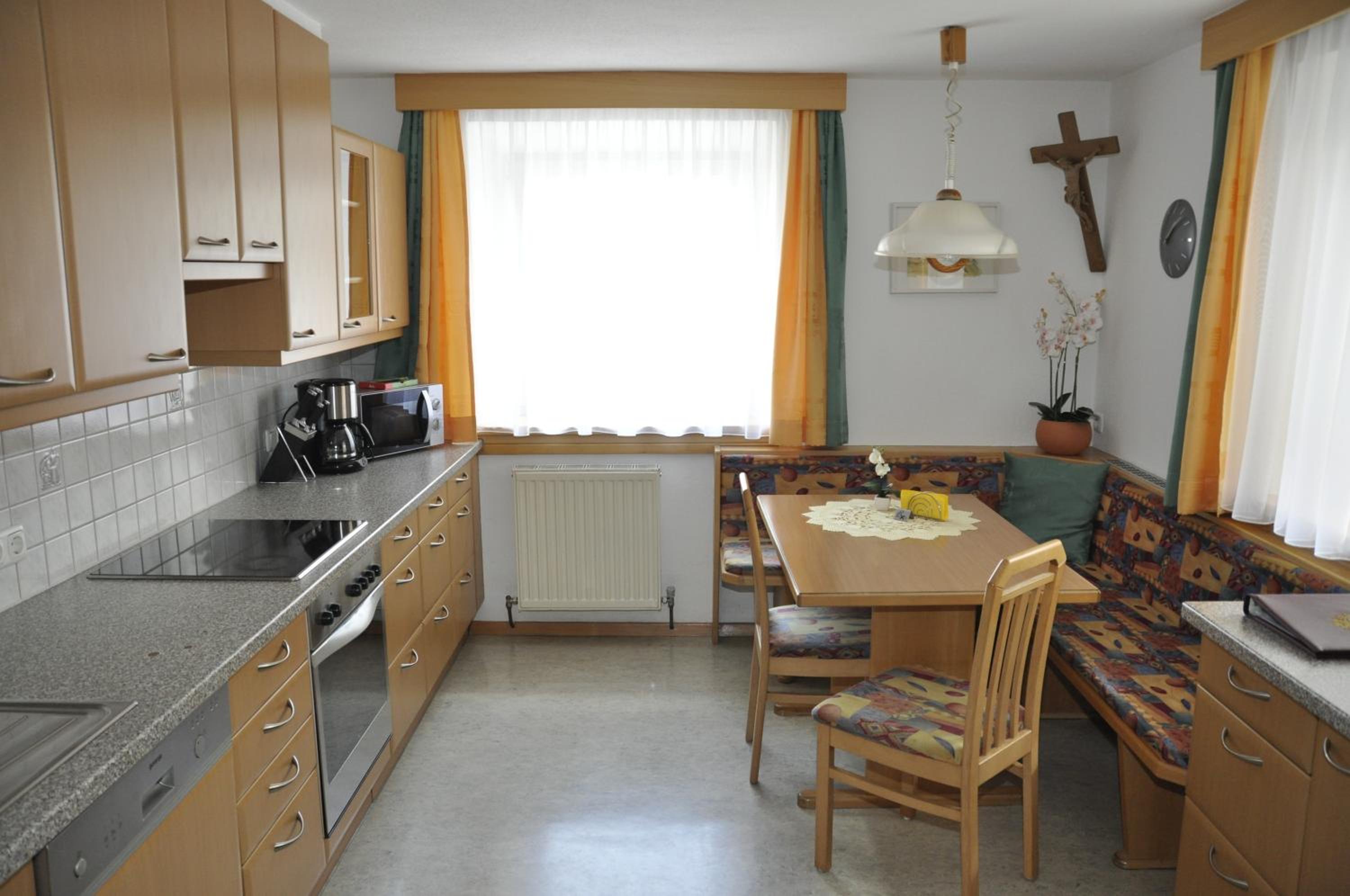 Apartment - Ground Floor photo 2