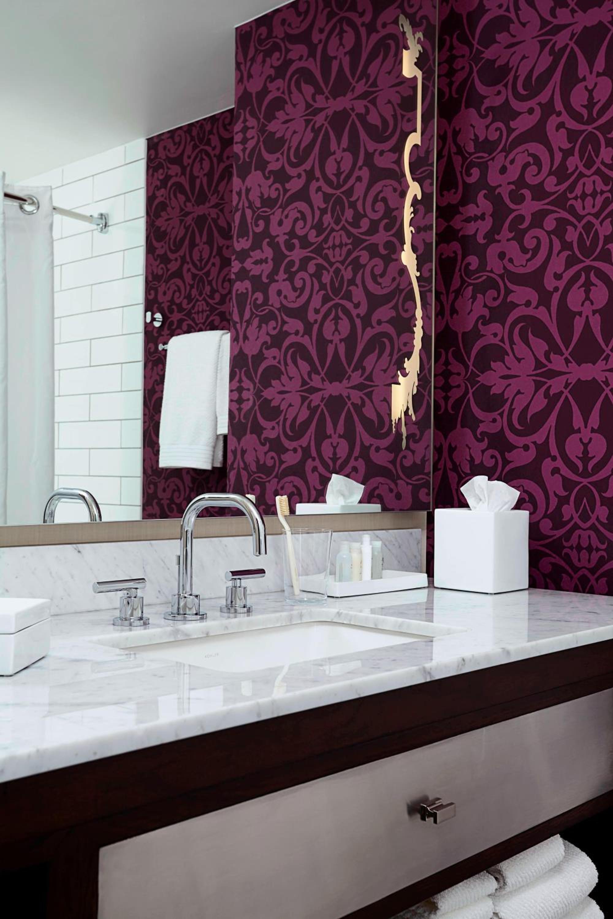One Bedroom Suite, 1 Bedroom Suite, 1 King - Photo 6