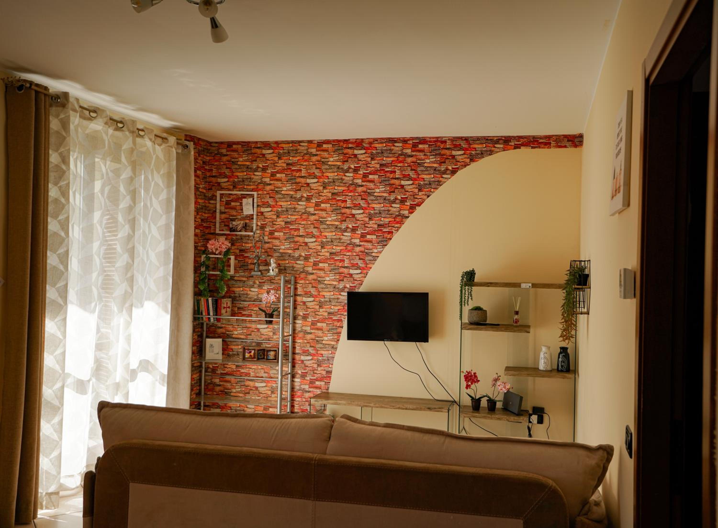 One-Bedroom House photo 2