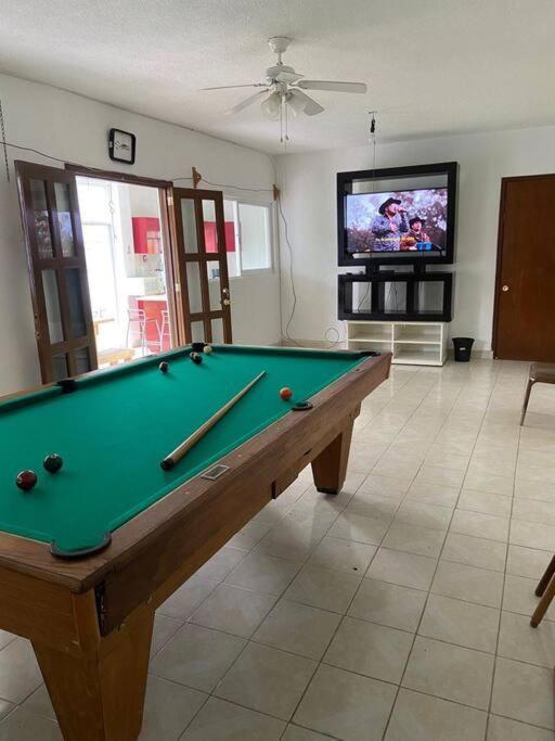 One-Bedroom House photo 3