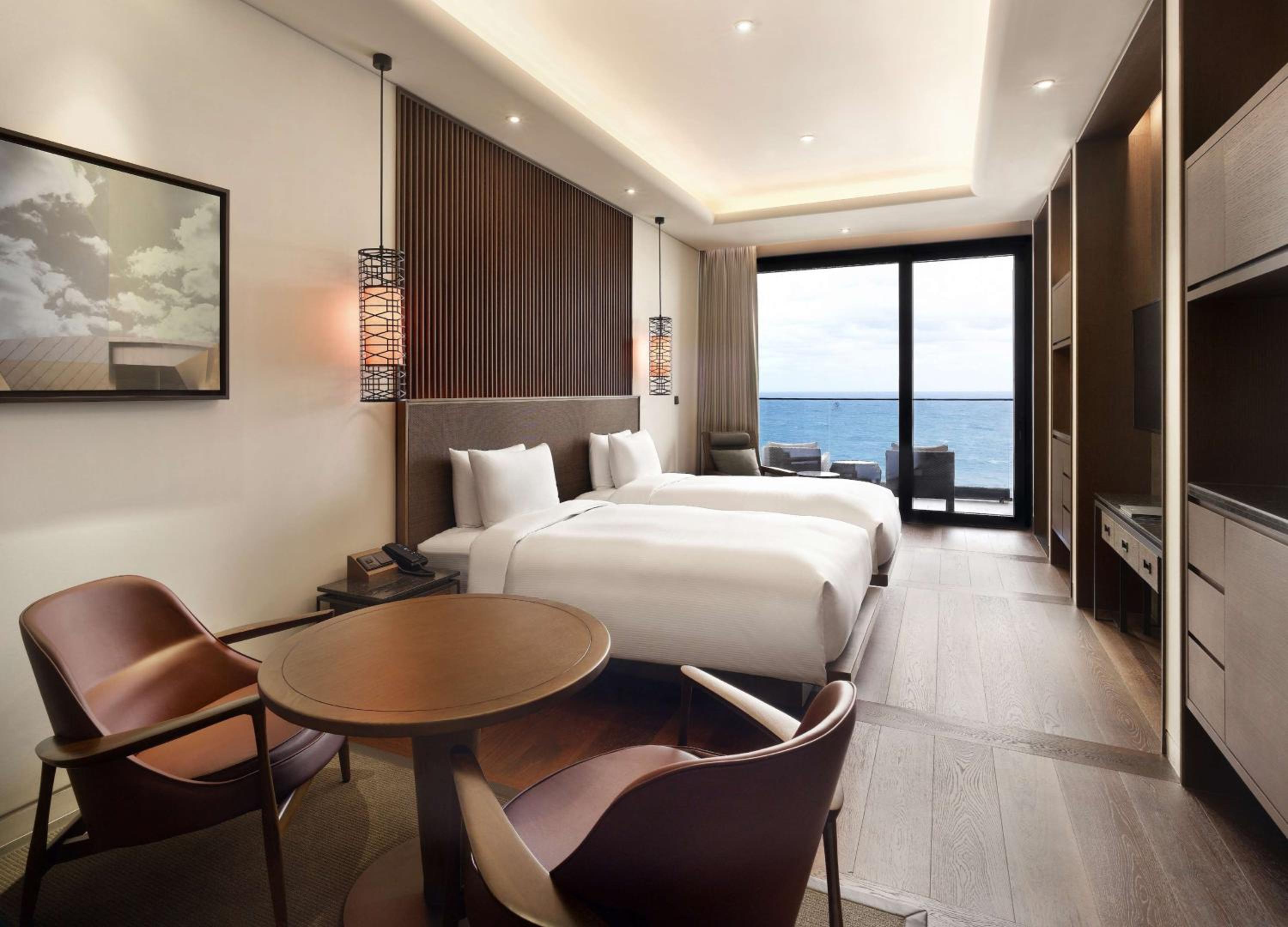 Cabin B Ocean View Twin Bed-Long Stay (4 nights), KRW 50,000 F&B Credit per night
