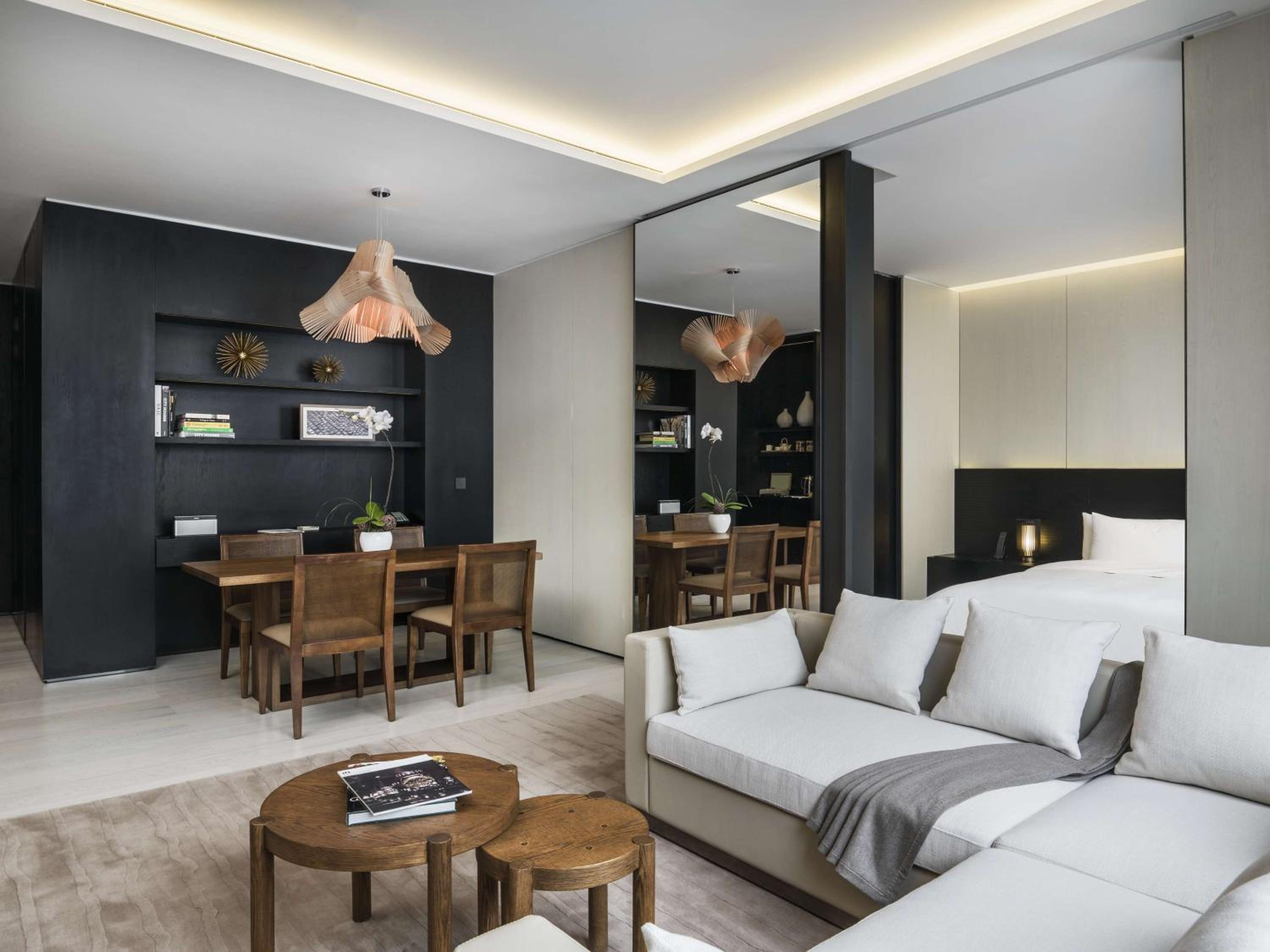 Suite with Garden View