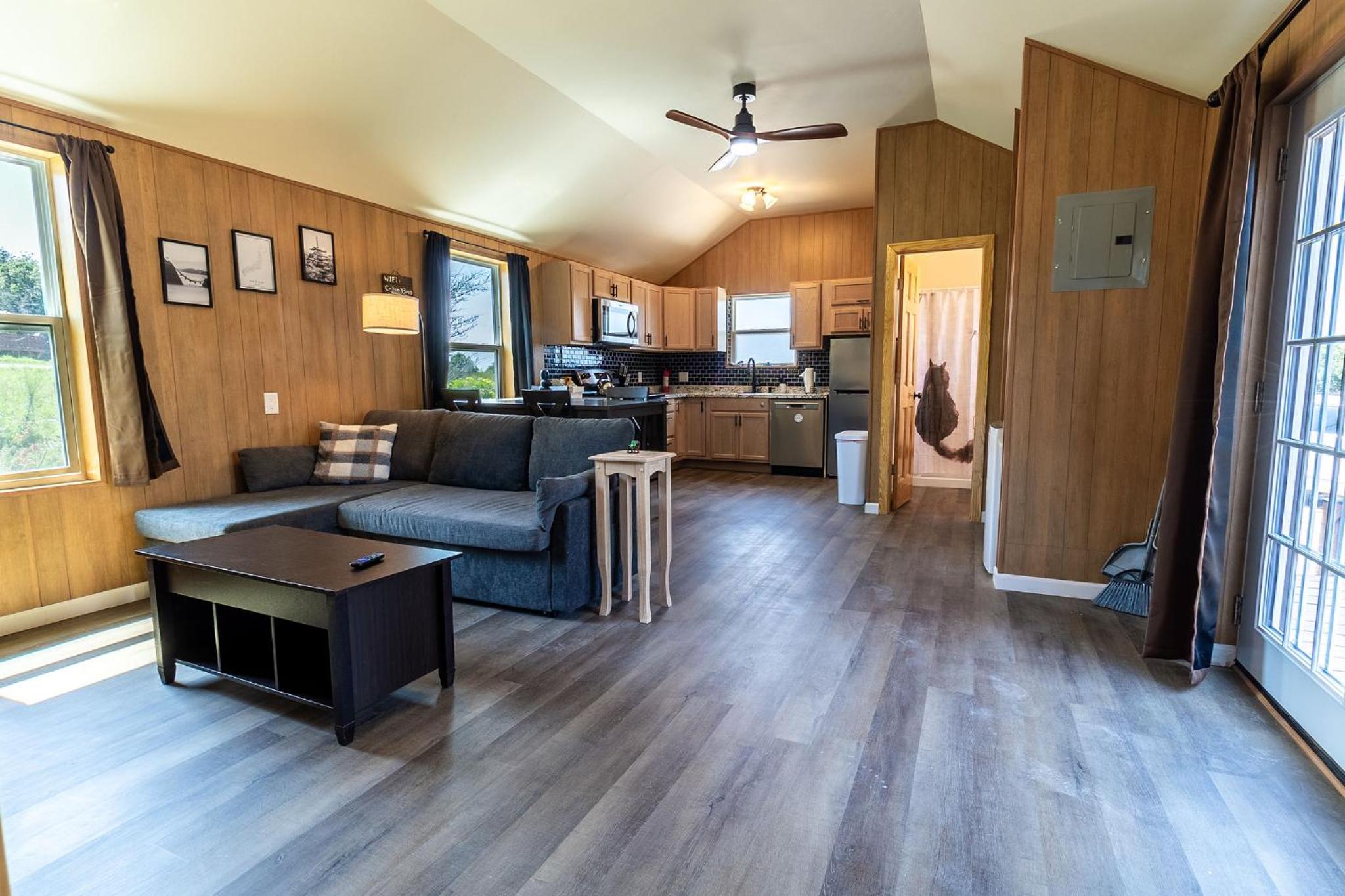 One-Bedroom House photo 1