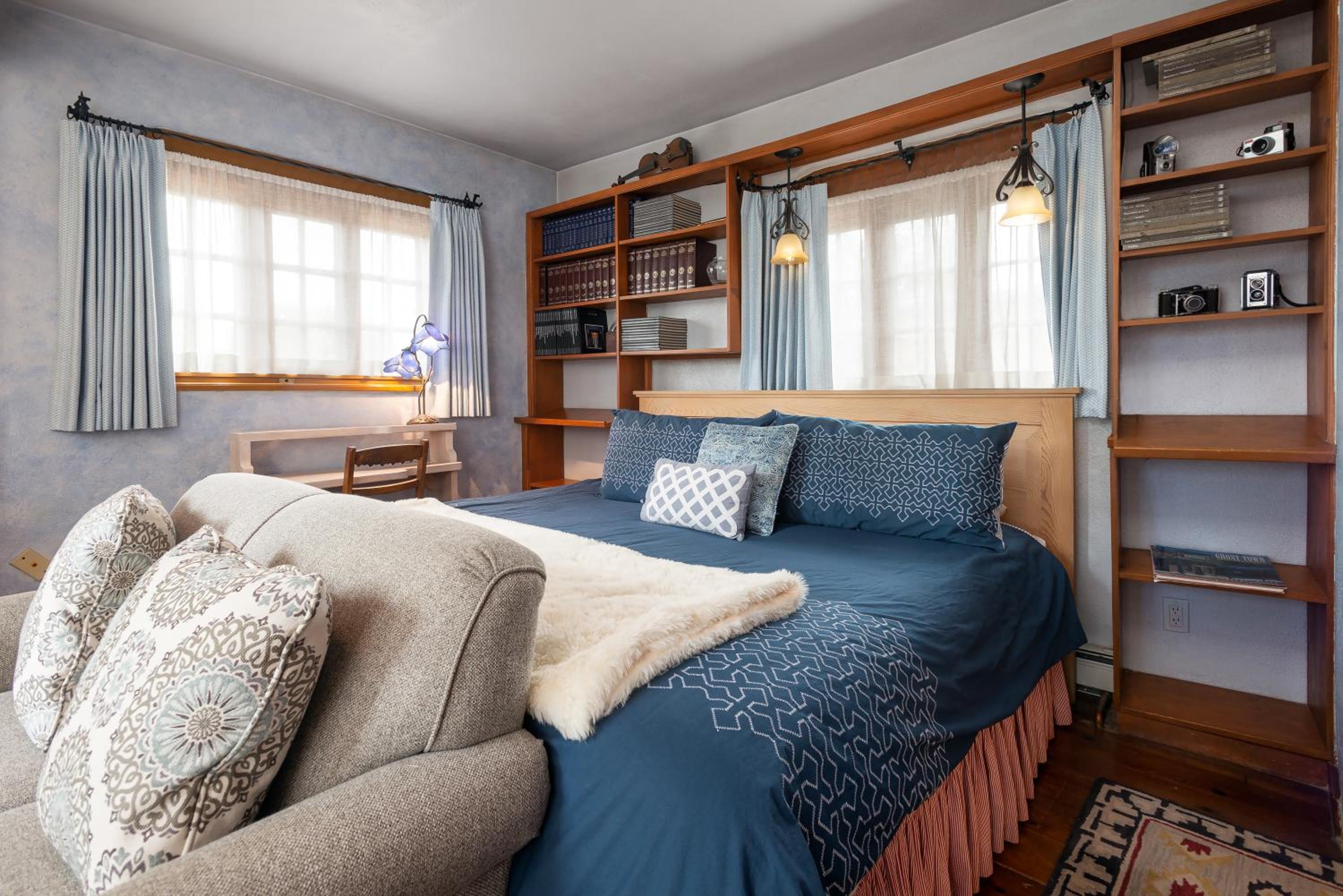 King Room with Balcony photo 2