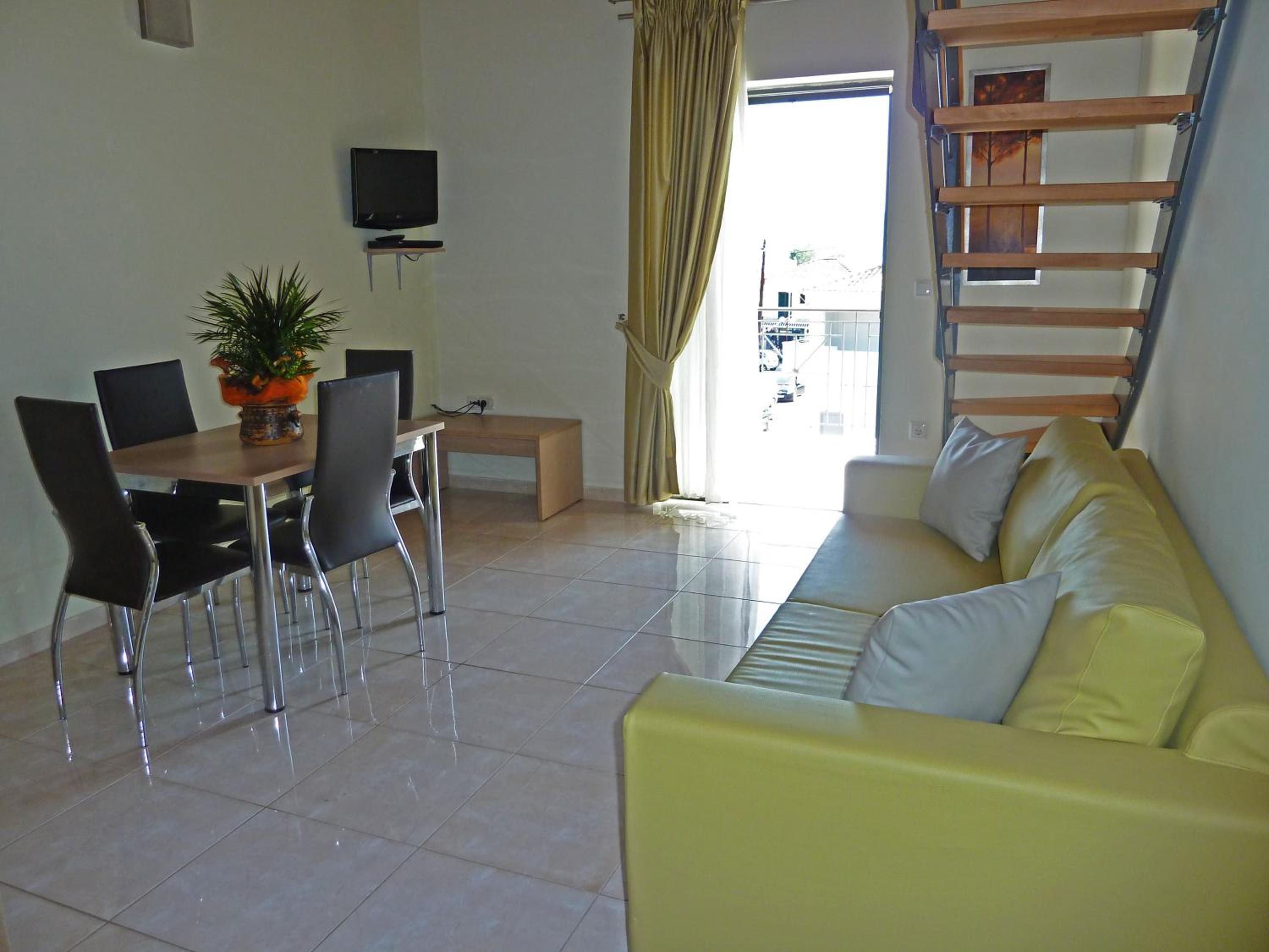 Suite with Spa Bath photo 3