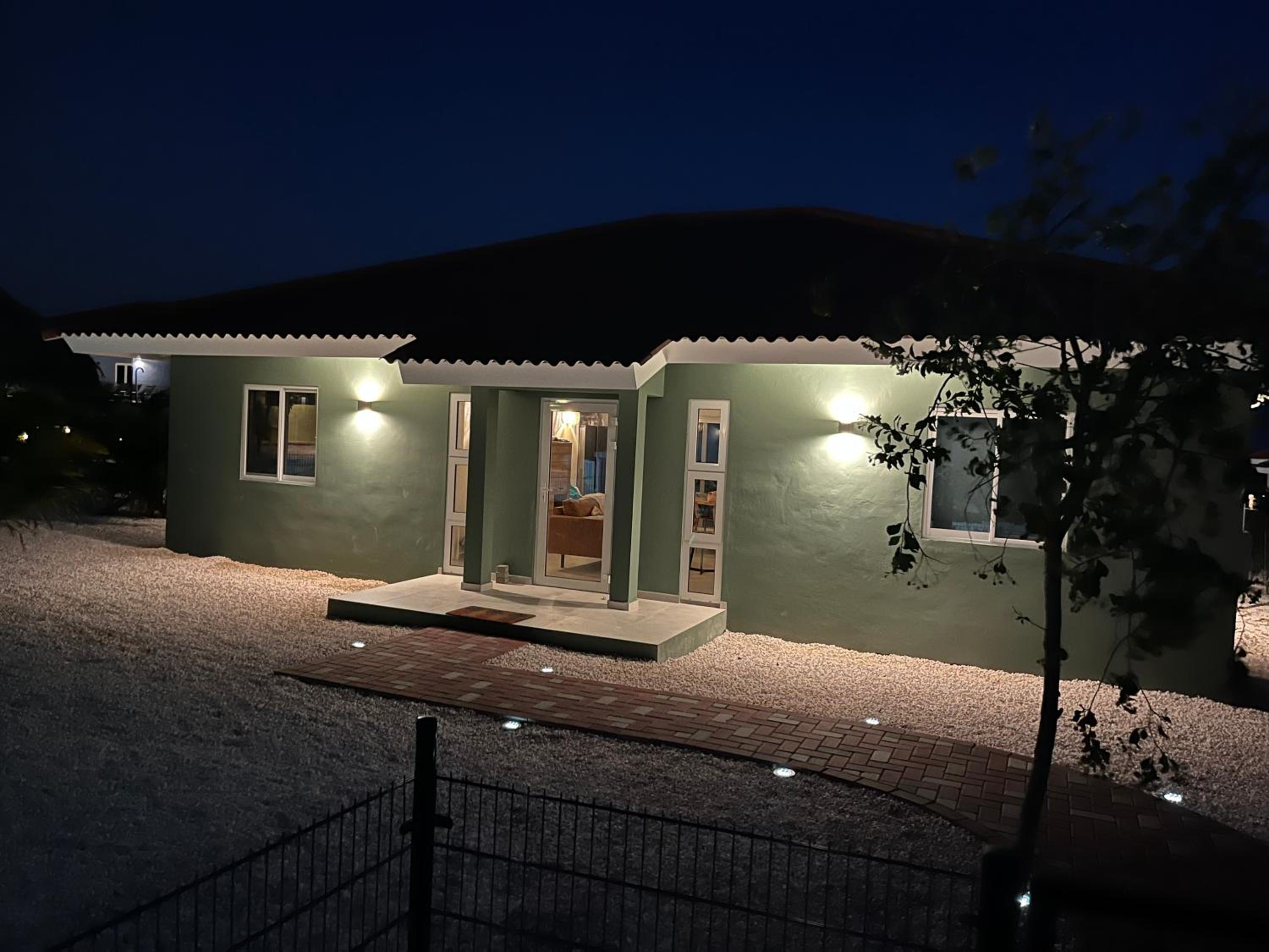 Three-Bedroom Villa photo 3