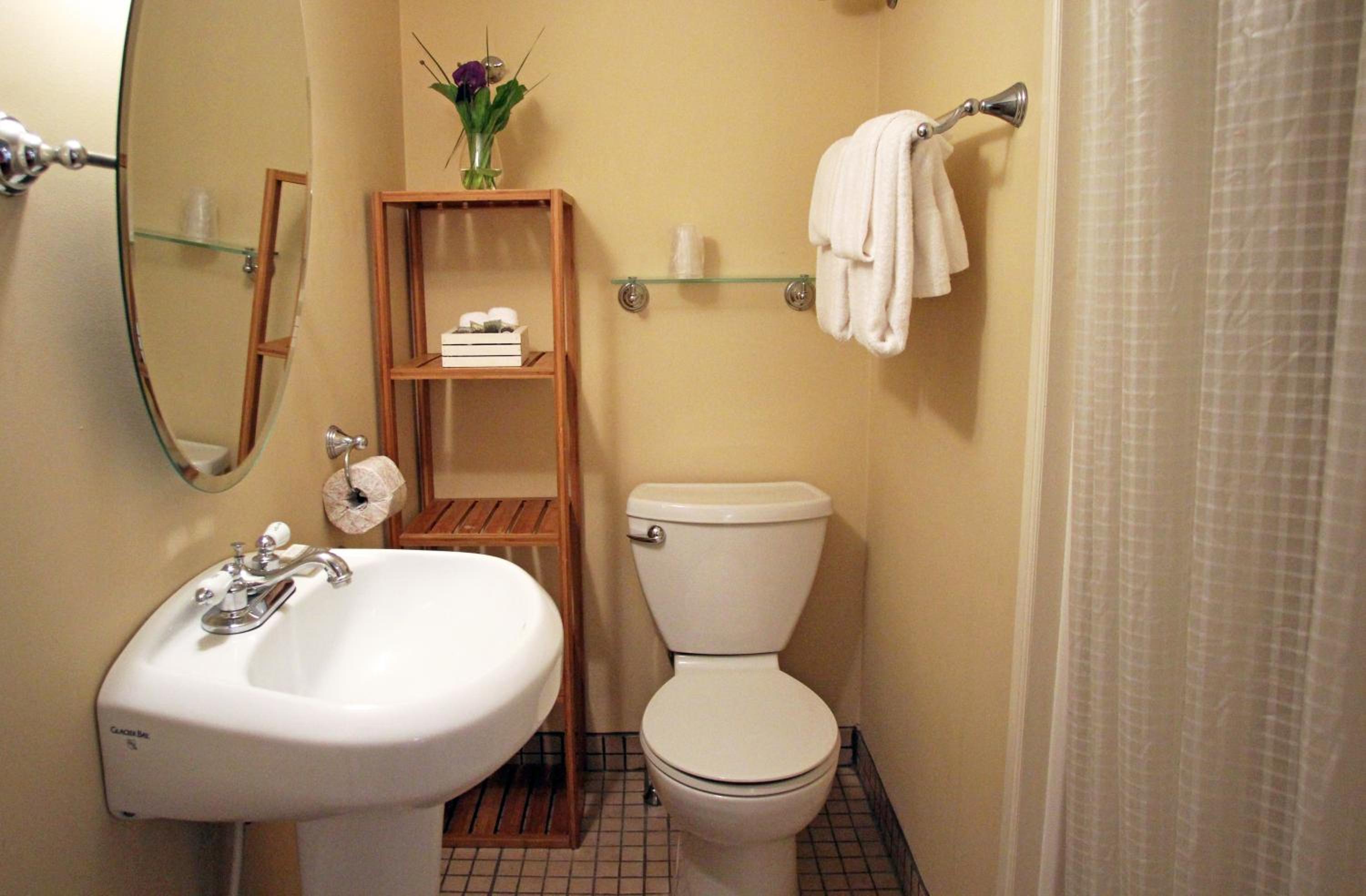 Queen Room - Photo 5