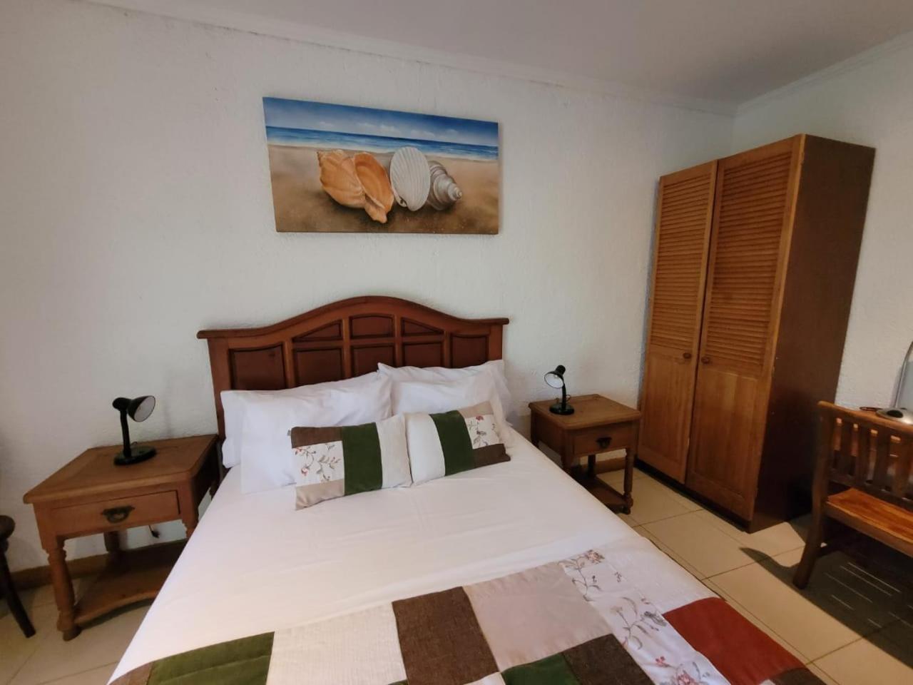 Superior Double or Twin Room photo 3