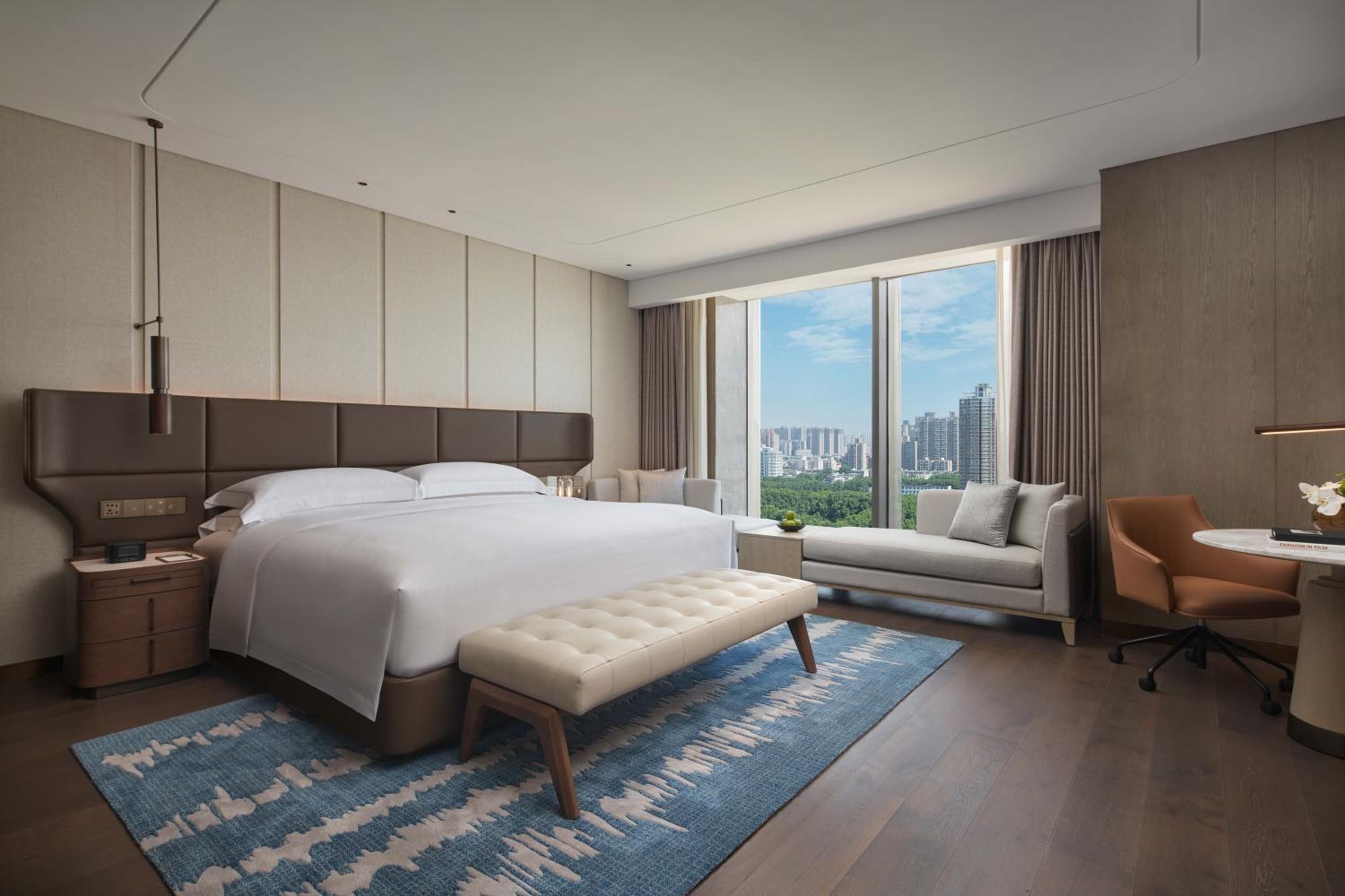 Premium King Room with Lounge Access and Garden View photo 1