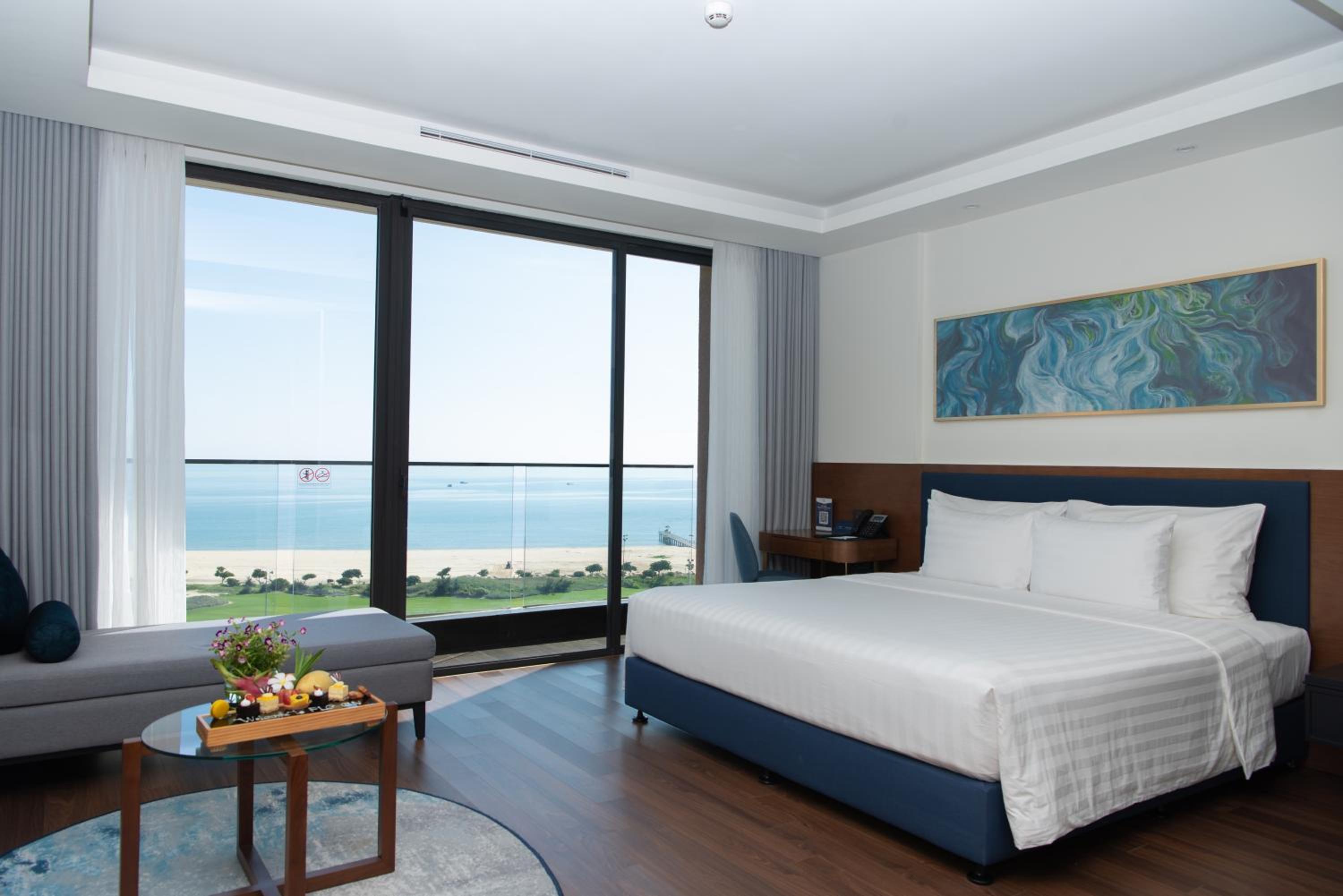 Deluxe Double Room with Balcony and Sea View - Photo 1