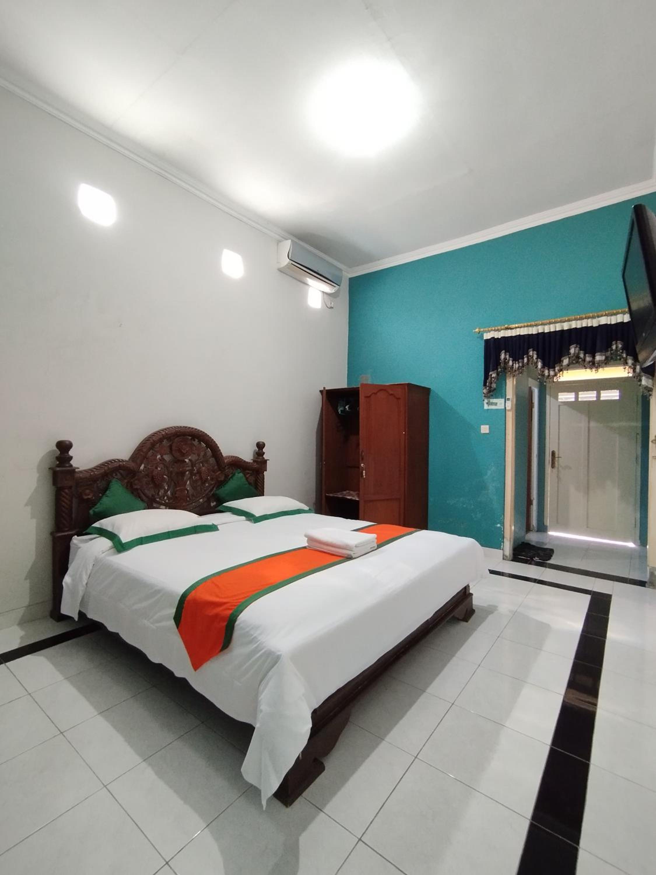 Two-Bedroom House photo 1