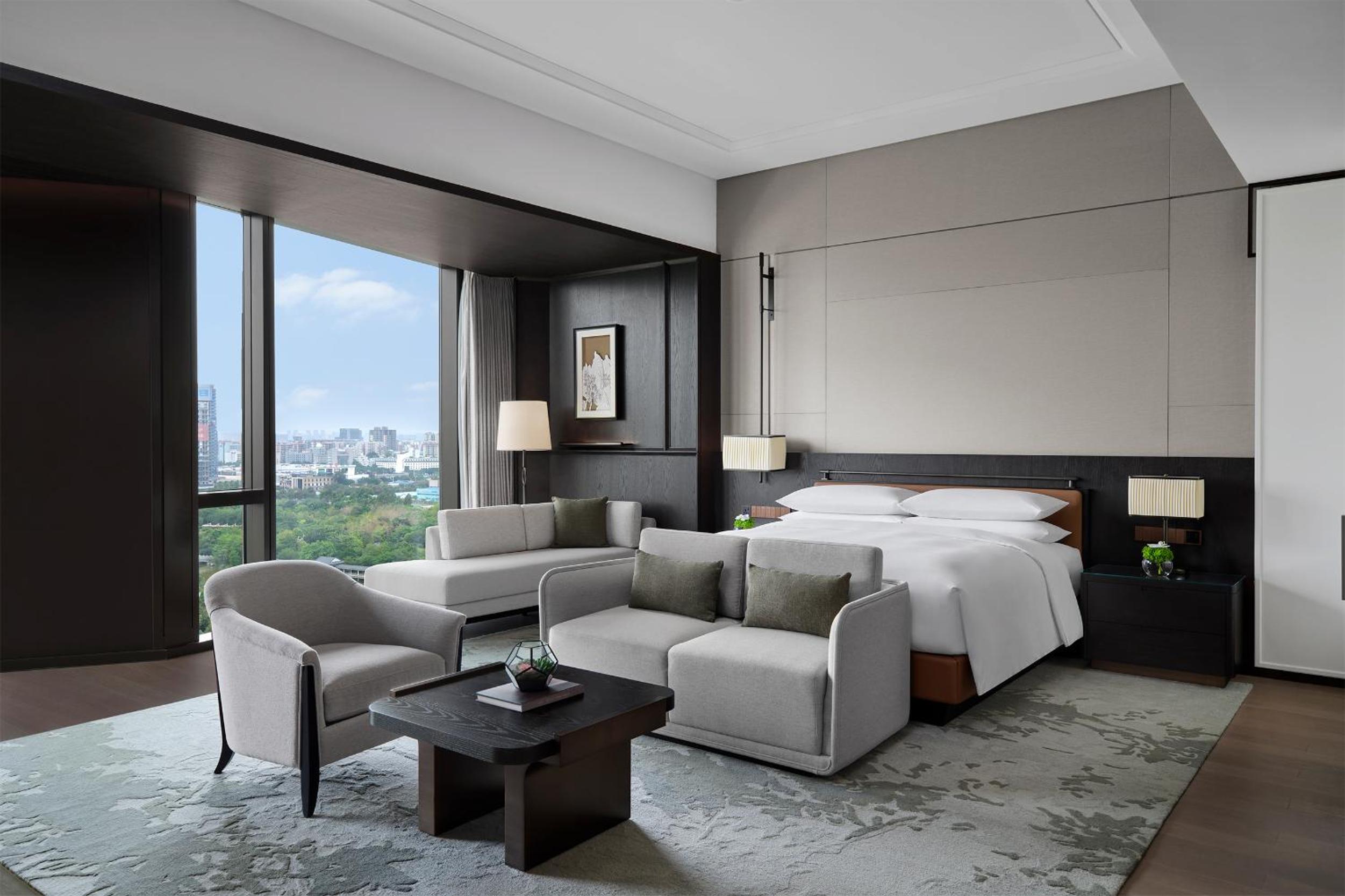 Ambassador Suite photo 1