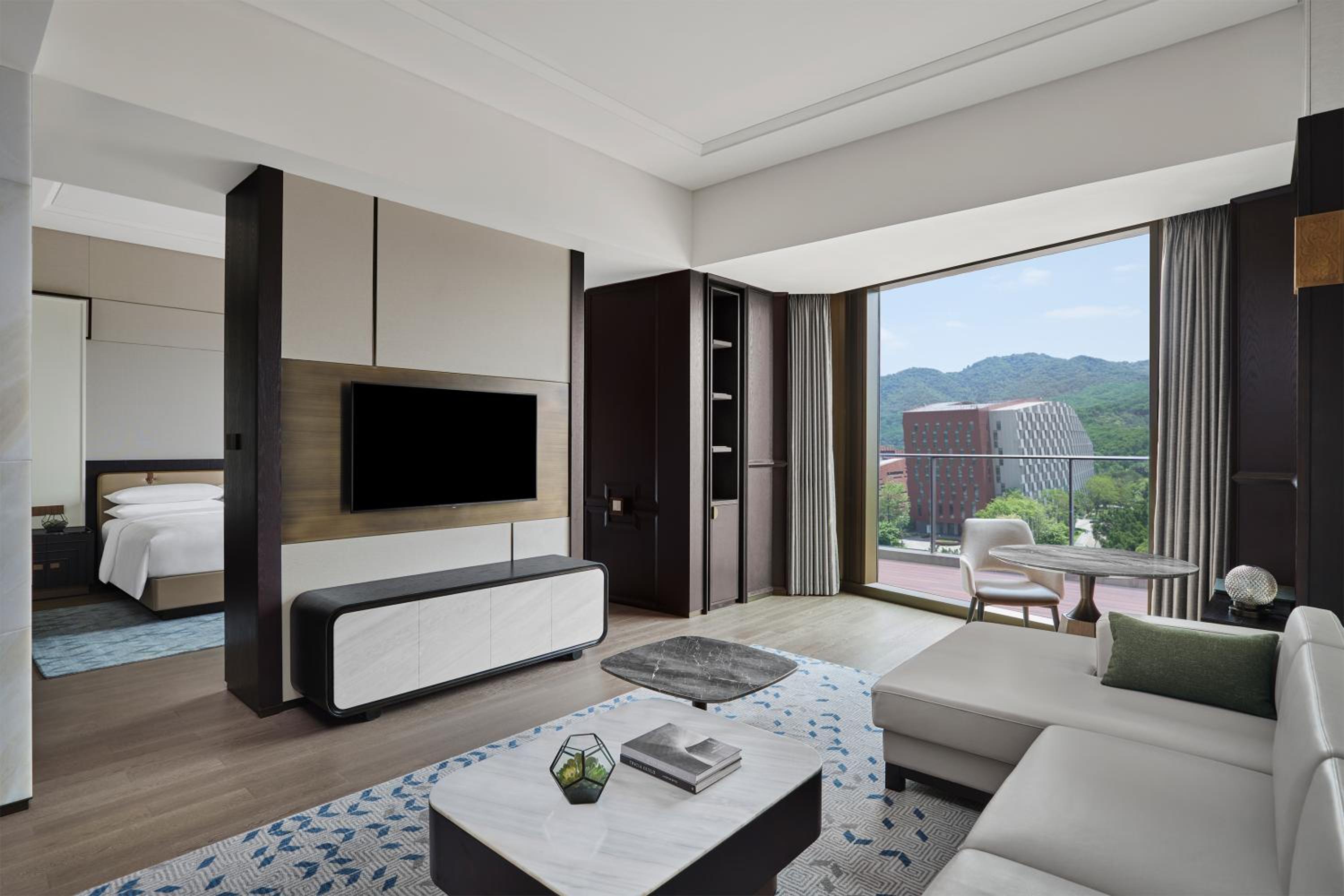 Executive Suite photo 2