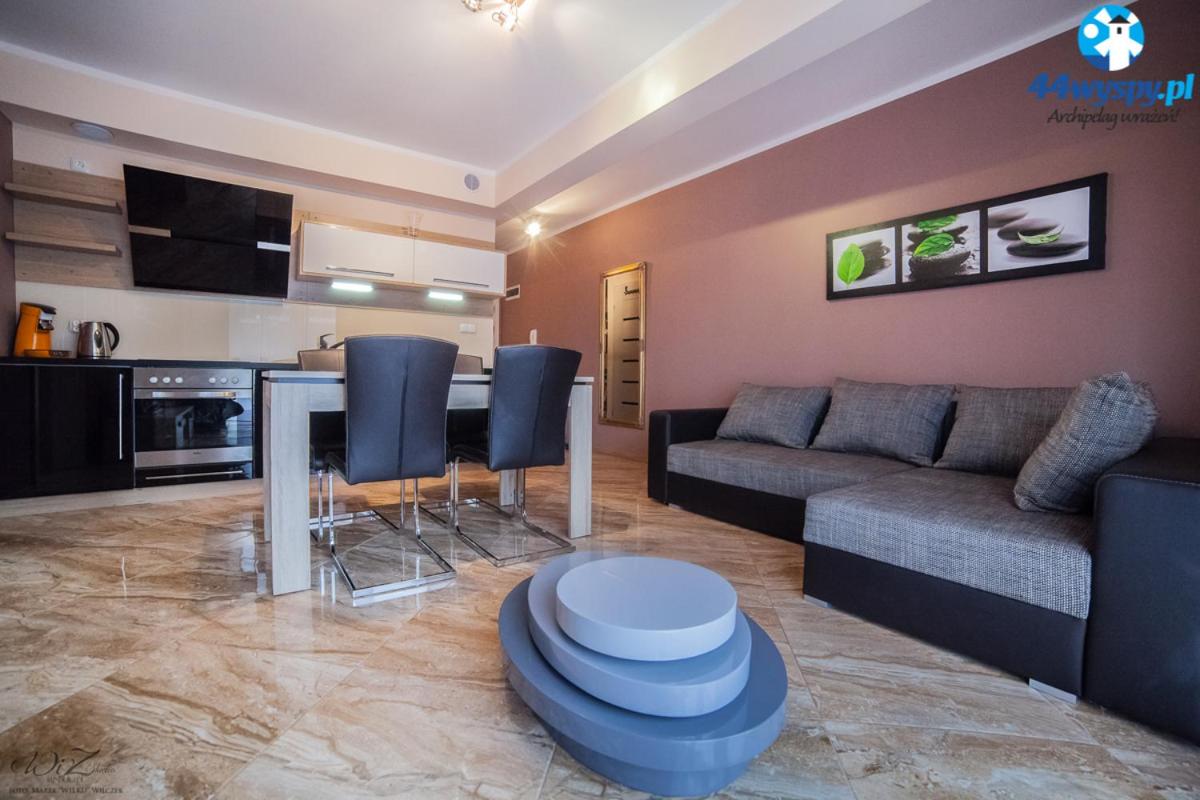 Apartment with Terrace - Photo 49