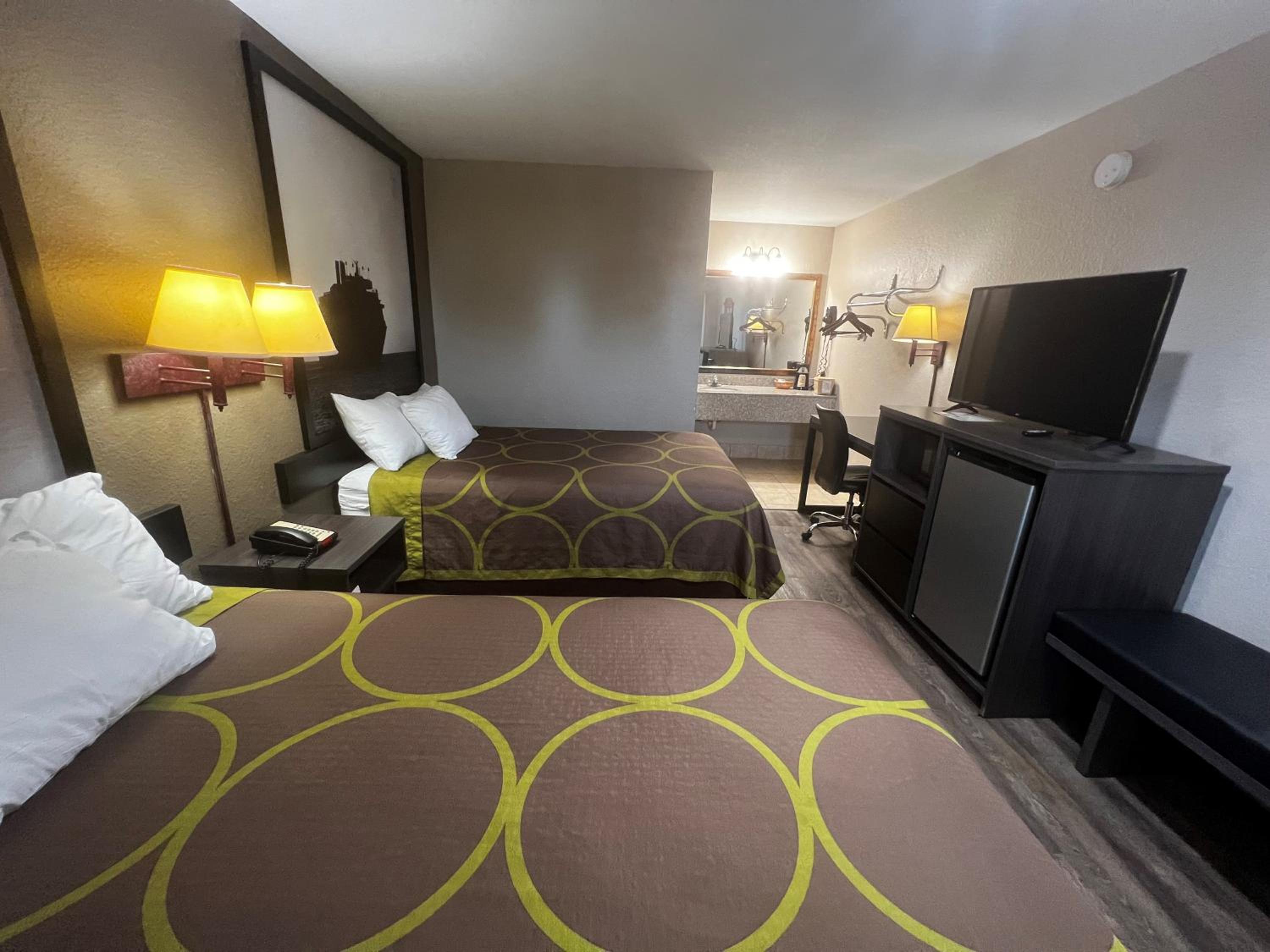 Double Room with Two Double Beds - Non-Smoking photo 2