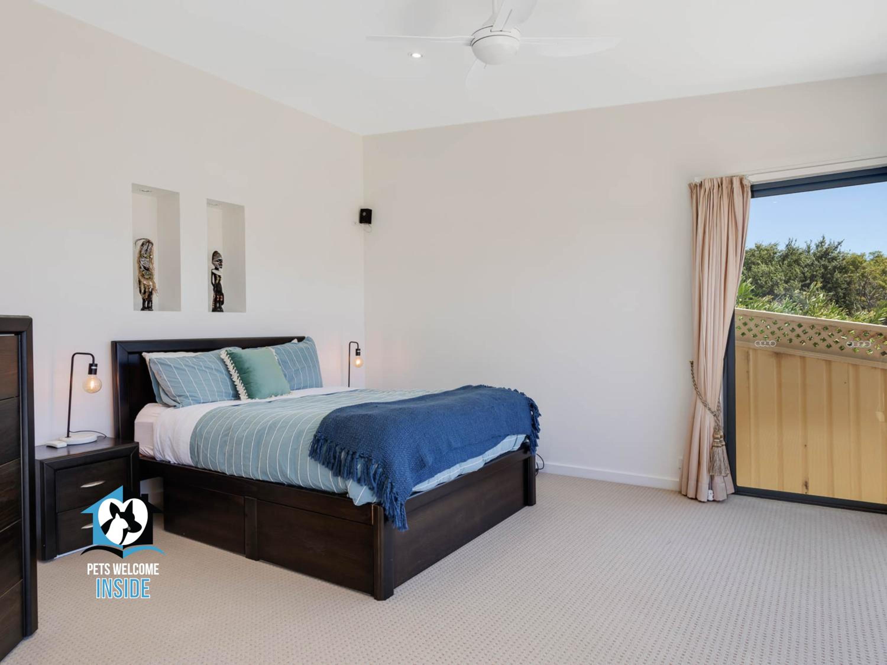 Four-Bedroom House photo 1