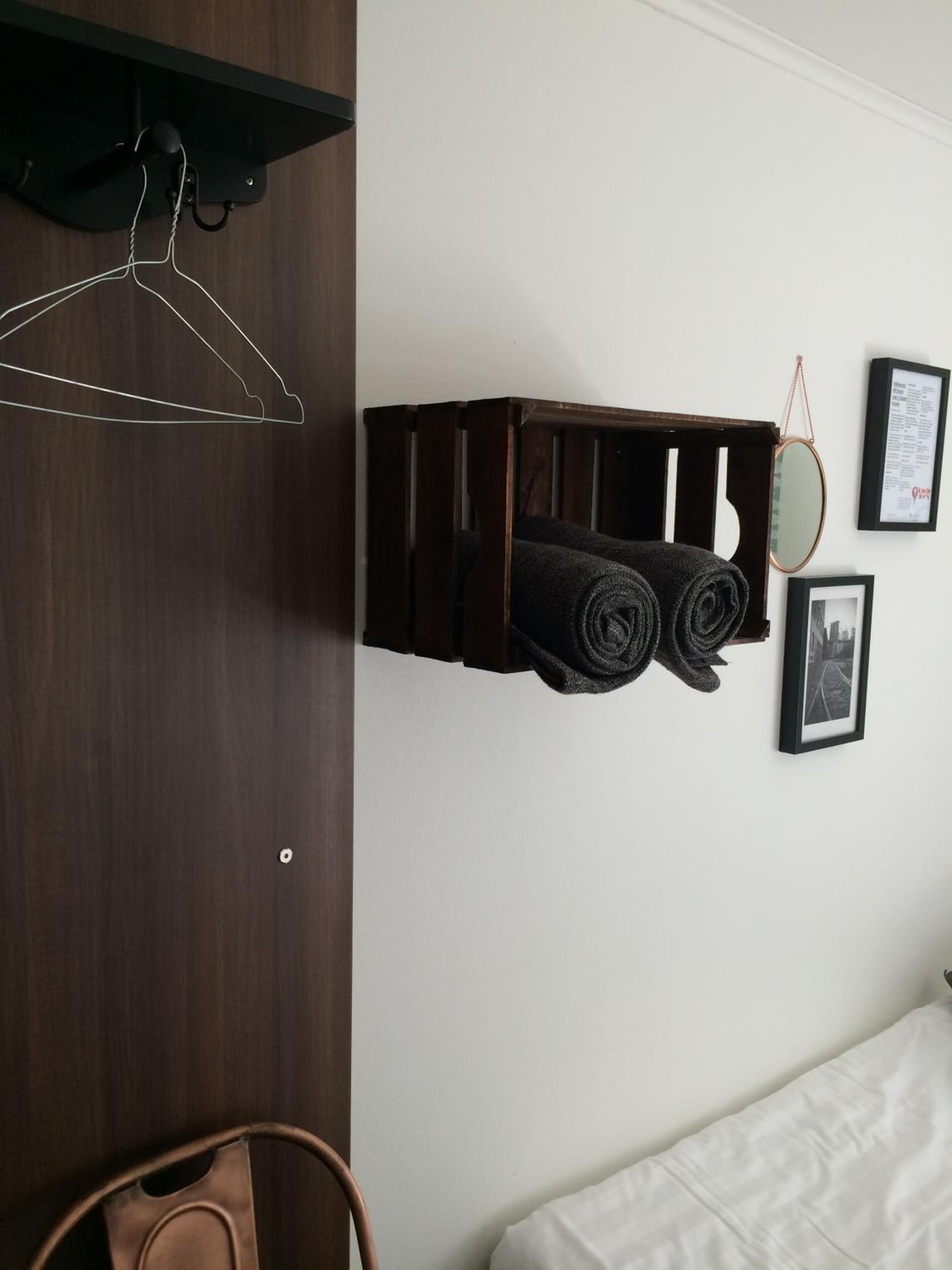 Twin Room with Shared Bathroom photo 2