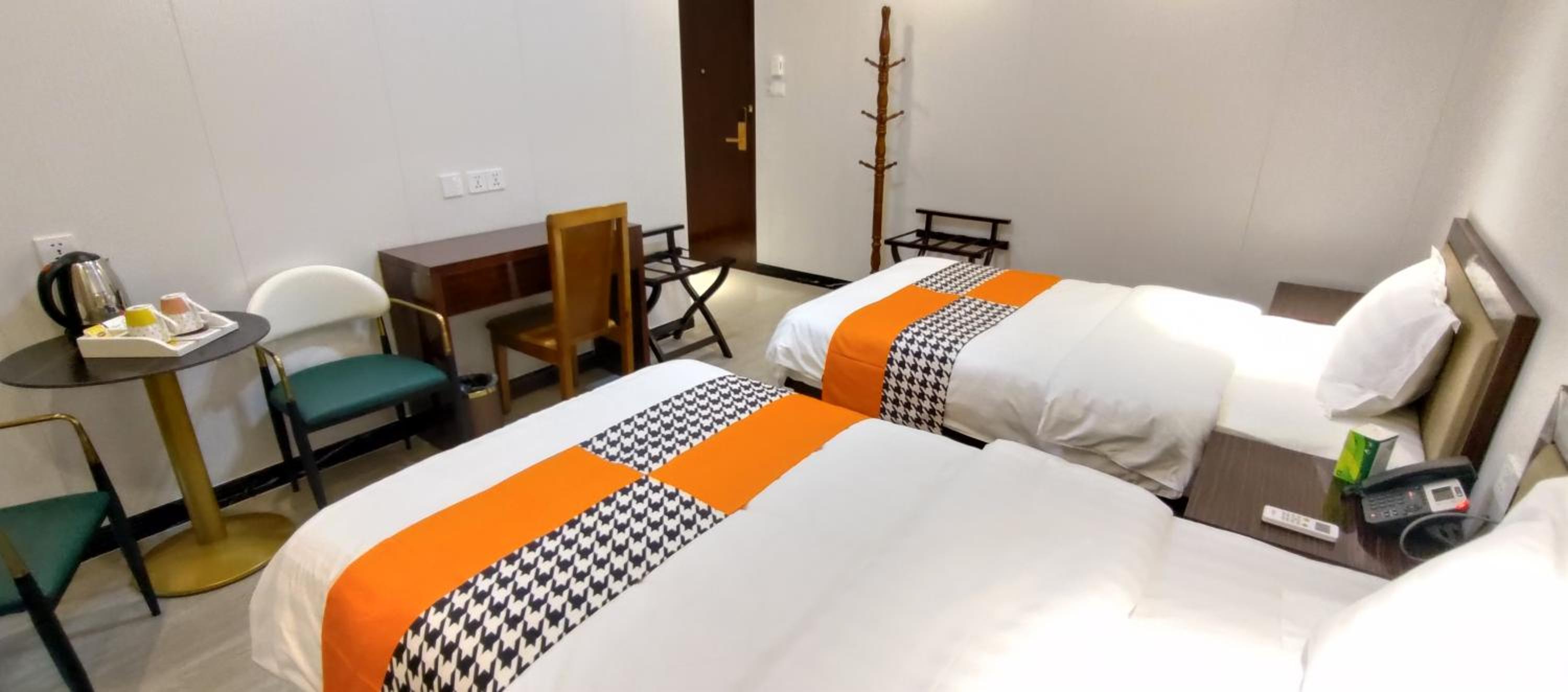 Superior Twin Room - Photo 16