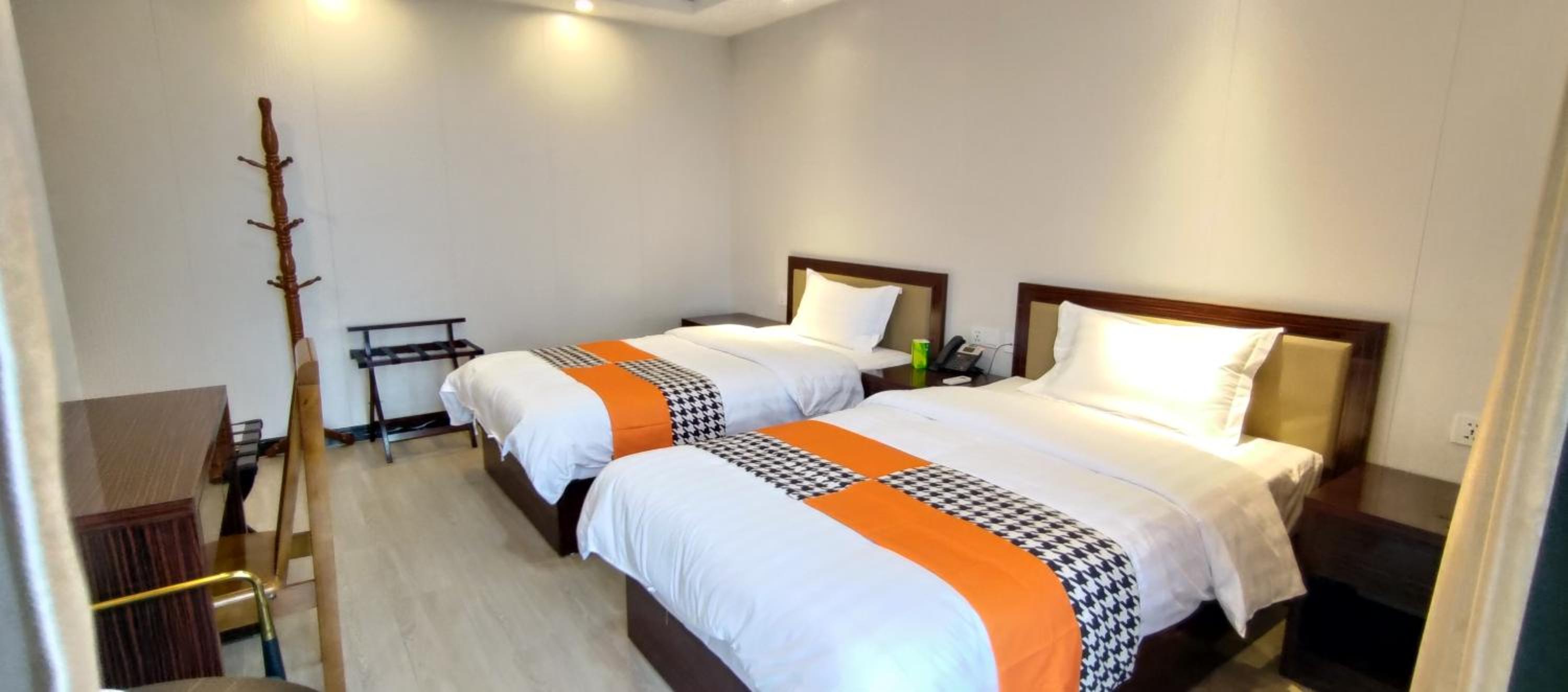 Superior Twin Room - Photo 13