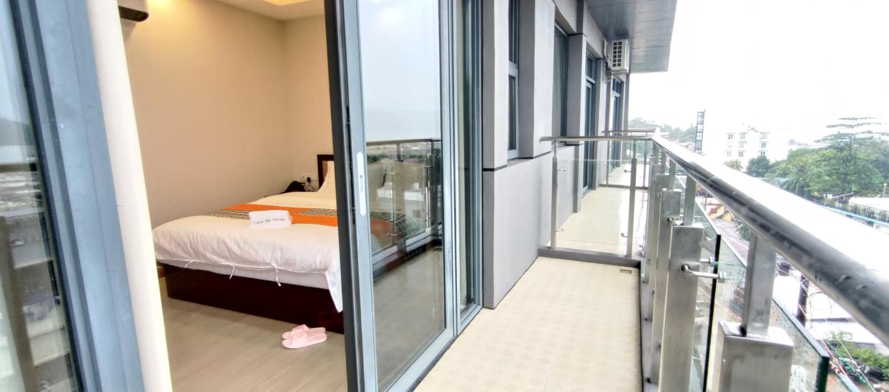 Deluxe Double Room with Balcony - Photo 34