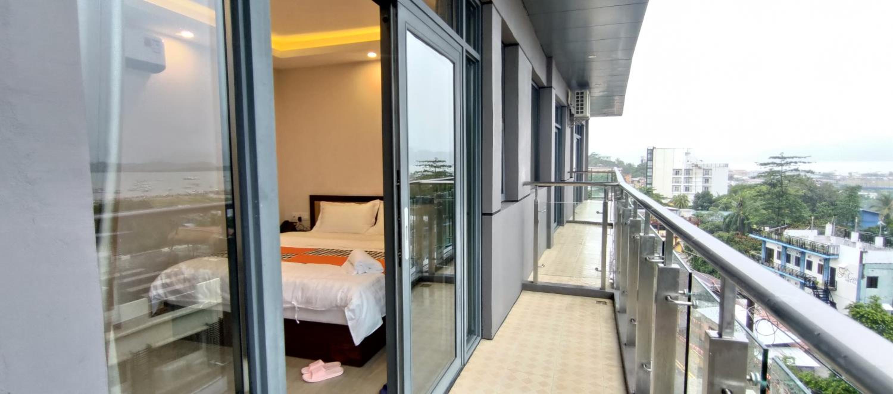 Deluxe Double Room with Balcony - Photo 46
