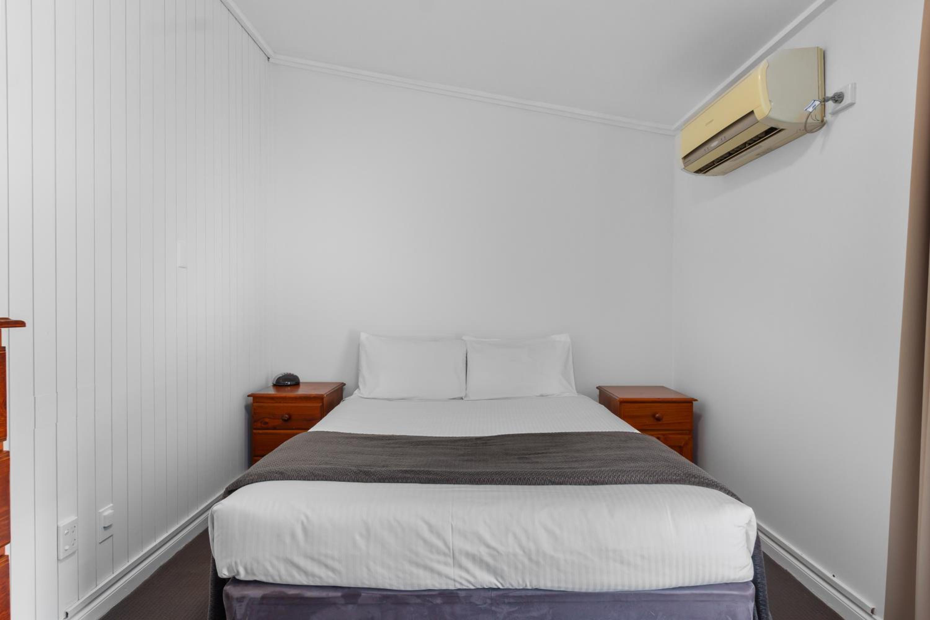 3 Bedroom with Free Wifi and Parking photo 2