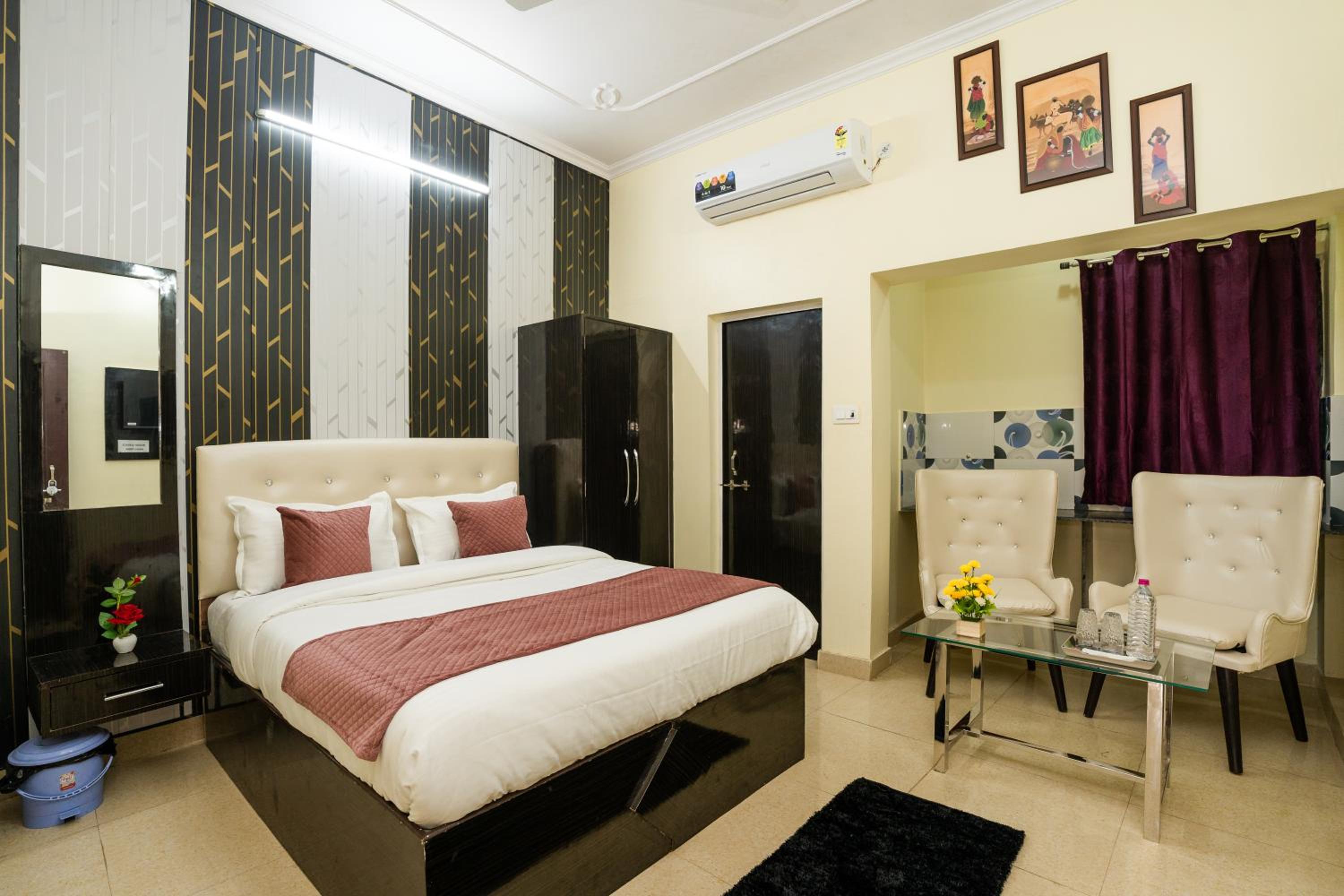 Deluxe Double Room photo 2