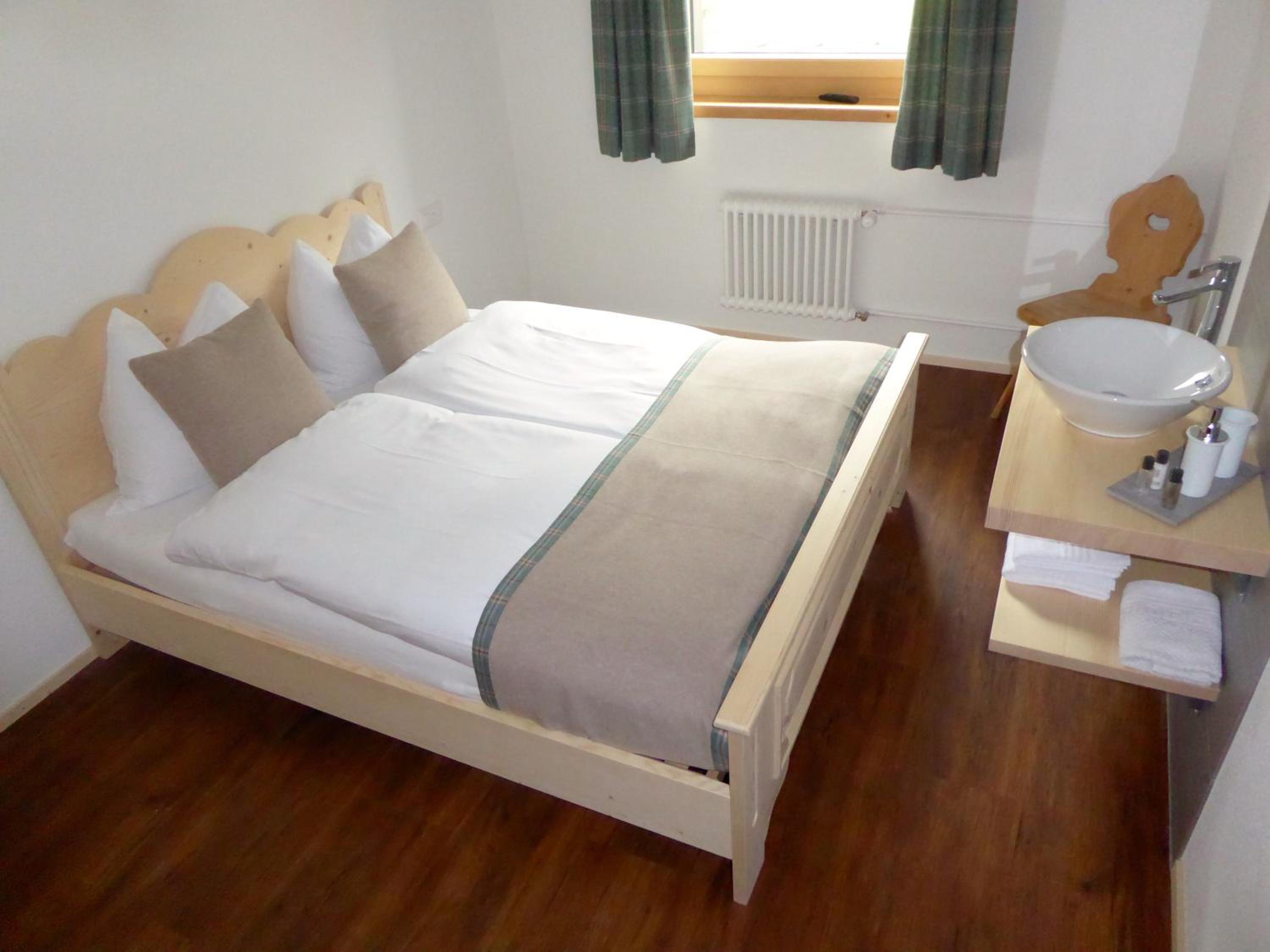 Double or Twin Room with Panoramic View - Photo 10