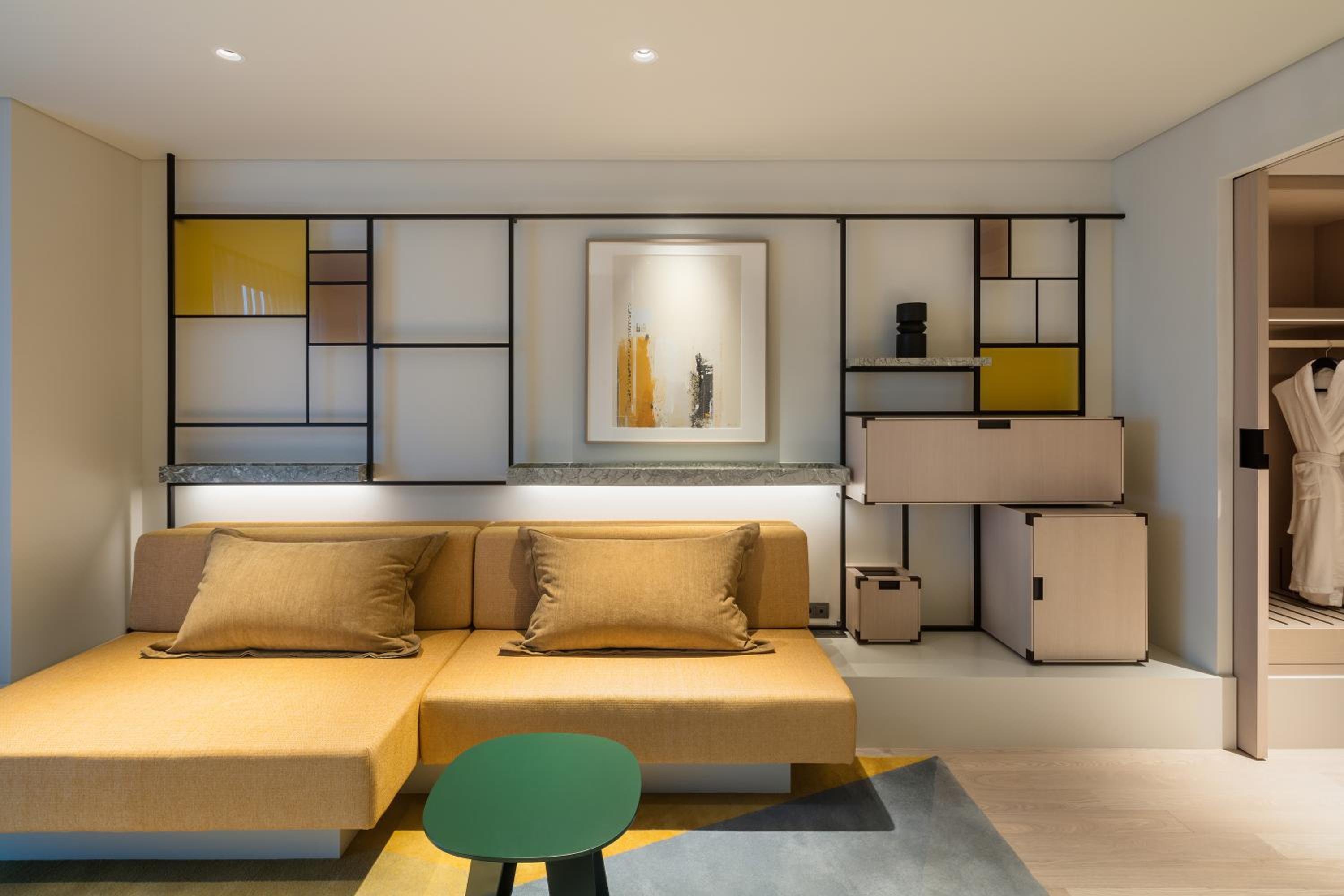 King Suite - Photo 2