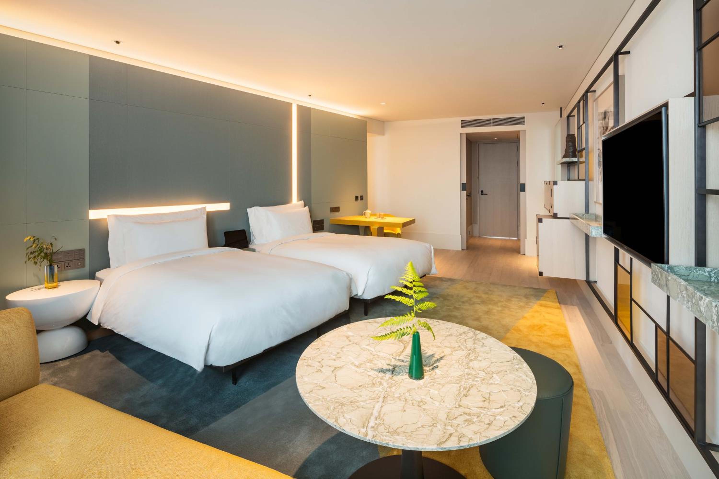 Premium Twin Room - Photo 1