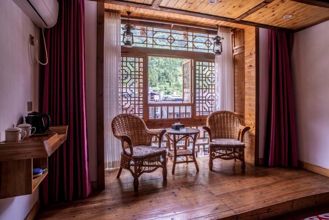 Twin Room with Mountain View
