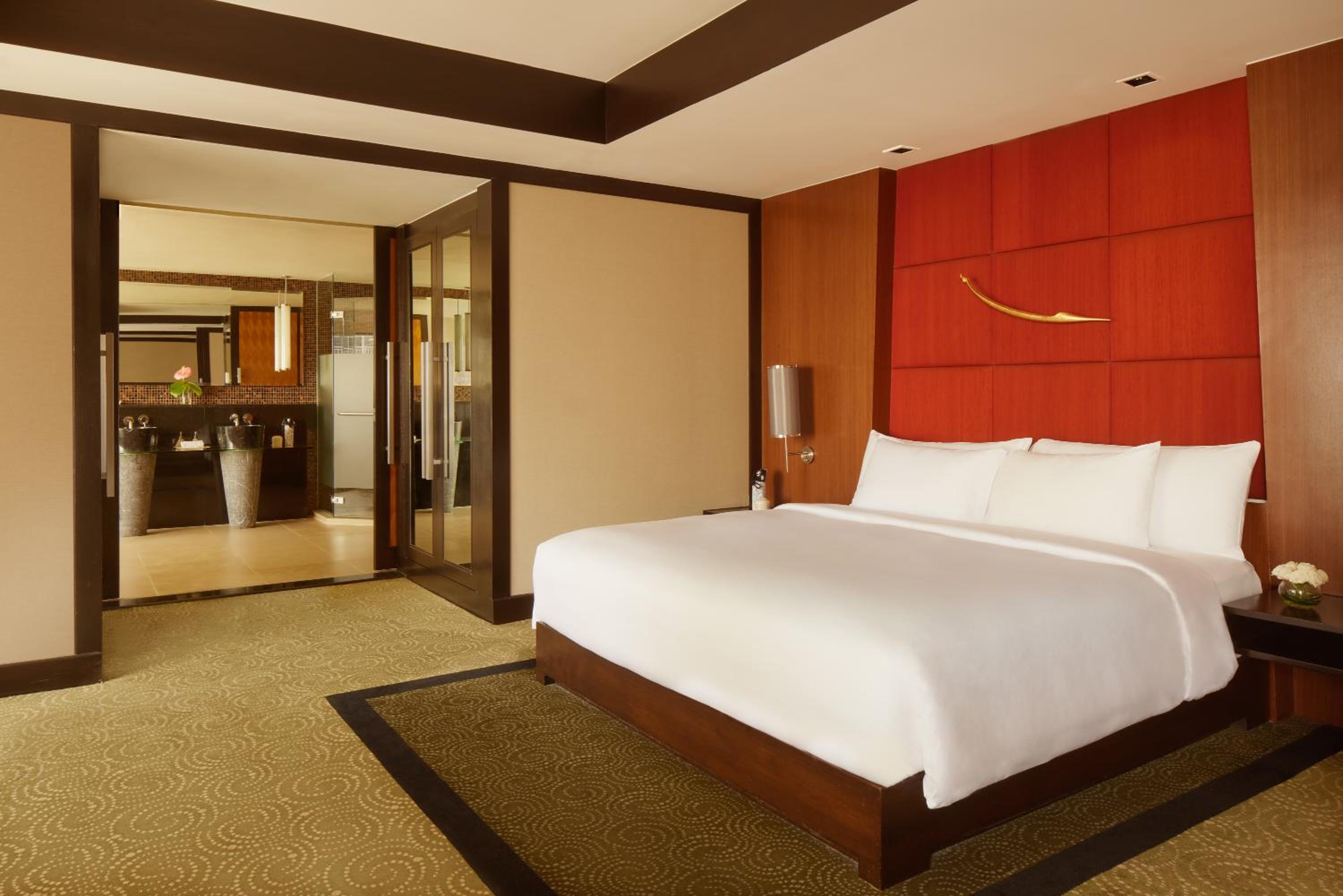 One-Bedroom Serenity Suite