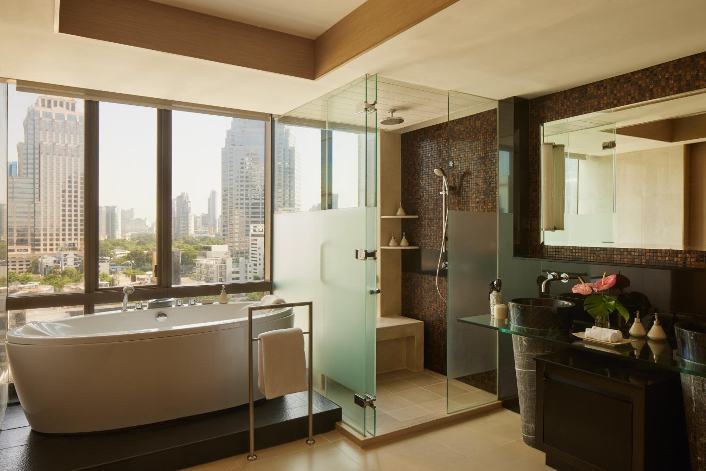 Two-Bedroom Serenity Suite thumbnail 6