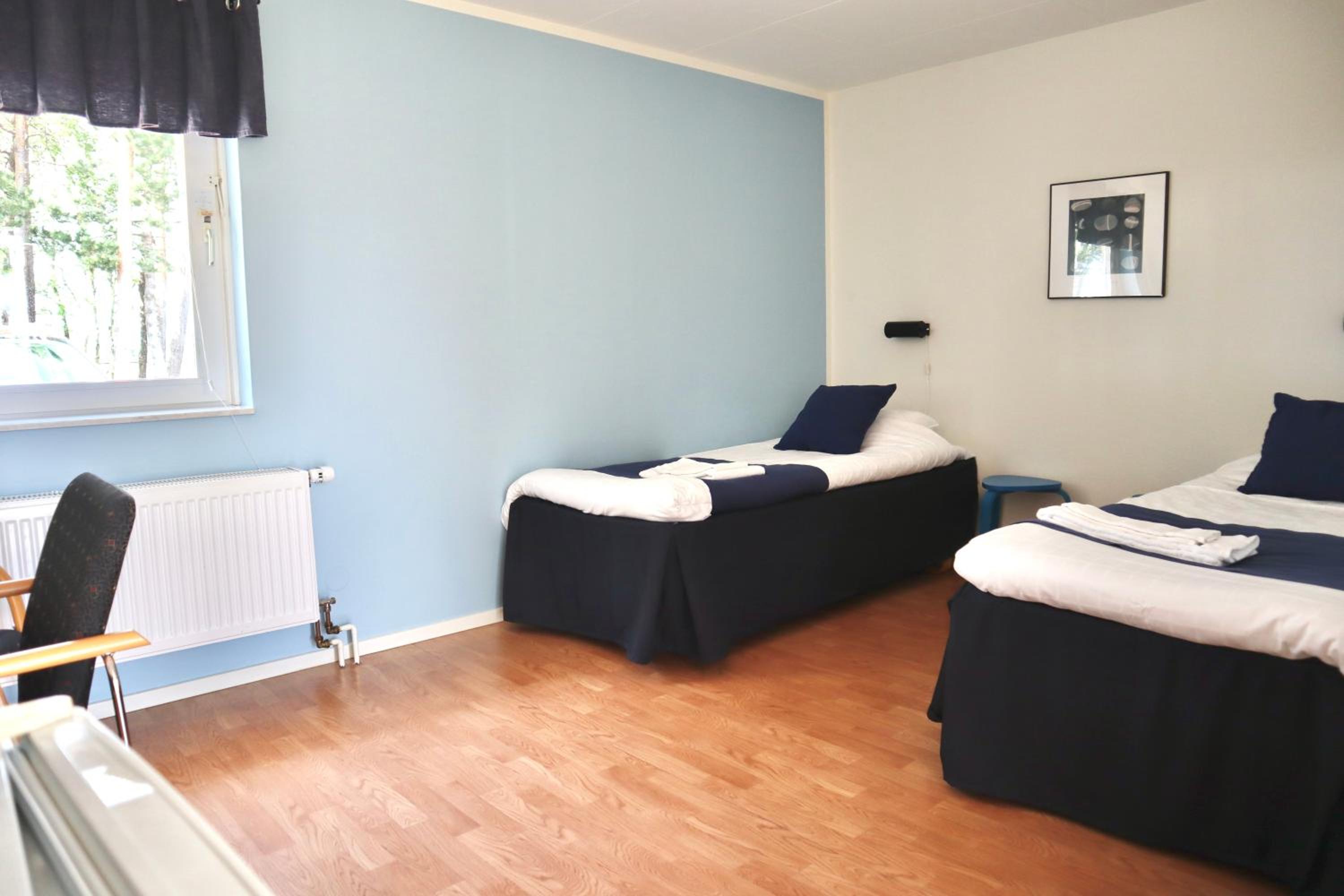 Twin Room - Photo 4