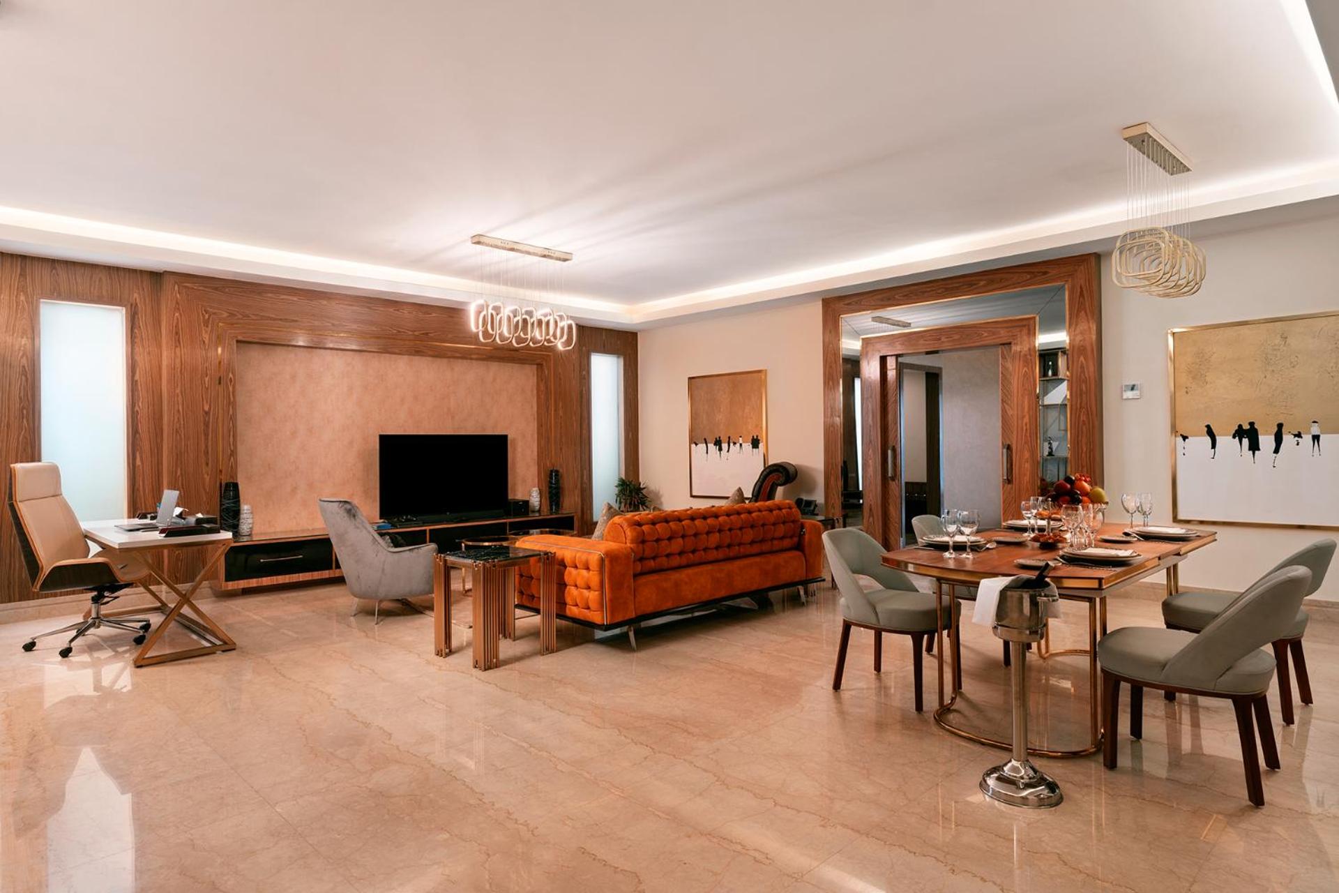 Royal Jacuzzi Suite with Sea View - Egyptians and Residents Only