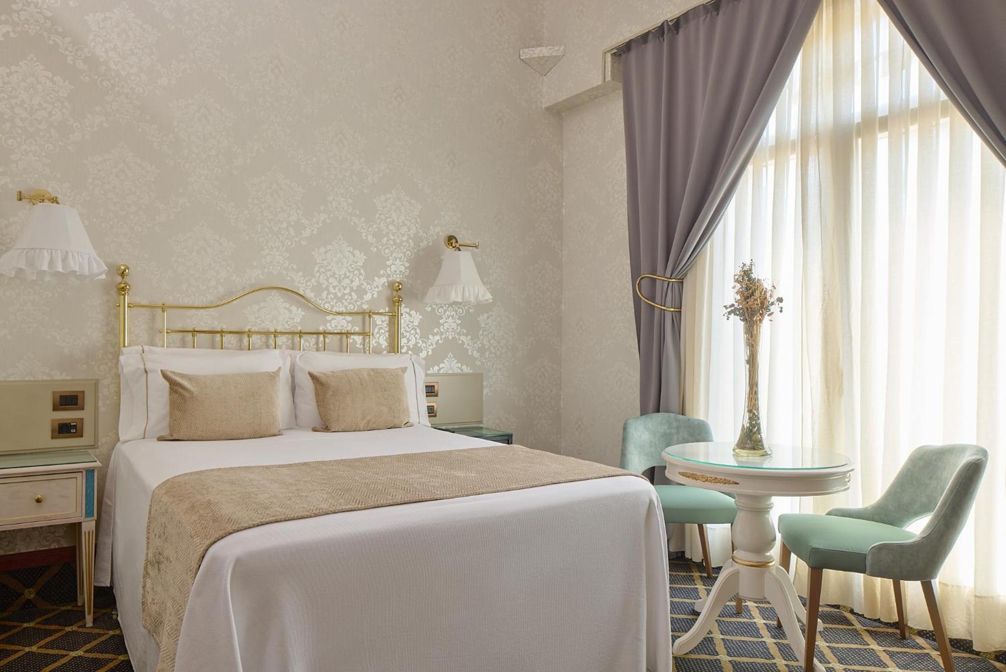 Superior Double or Twin Room photo 3