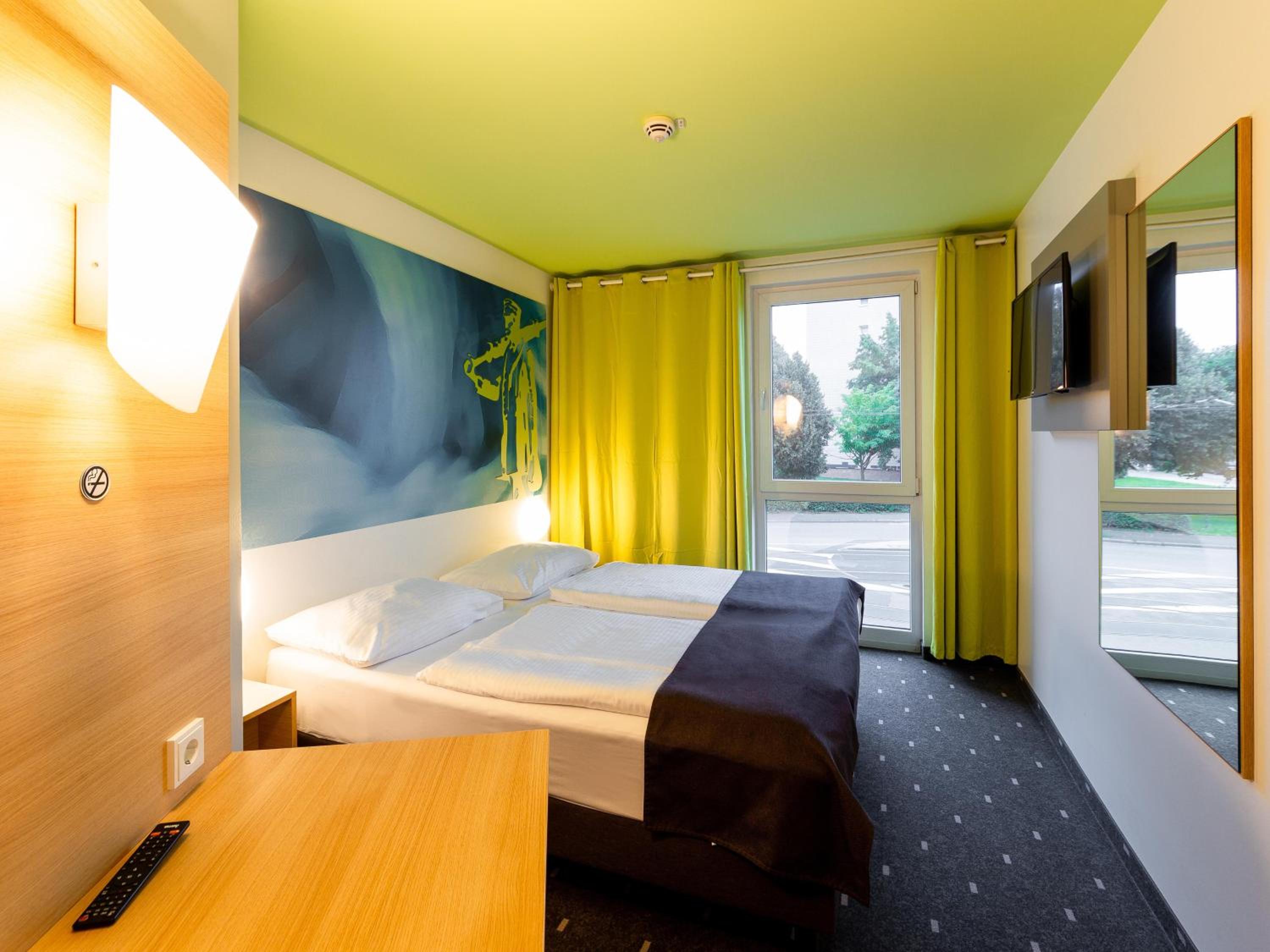 Double Room - Photo 3