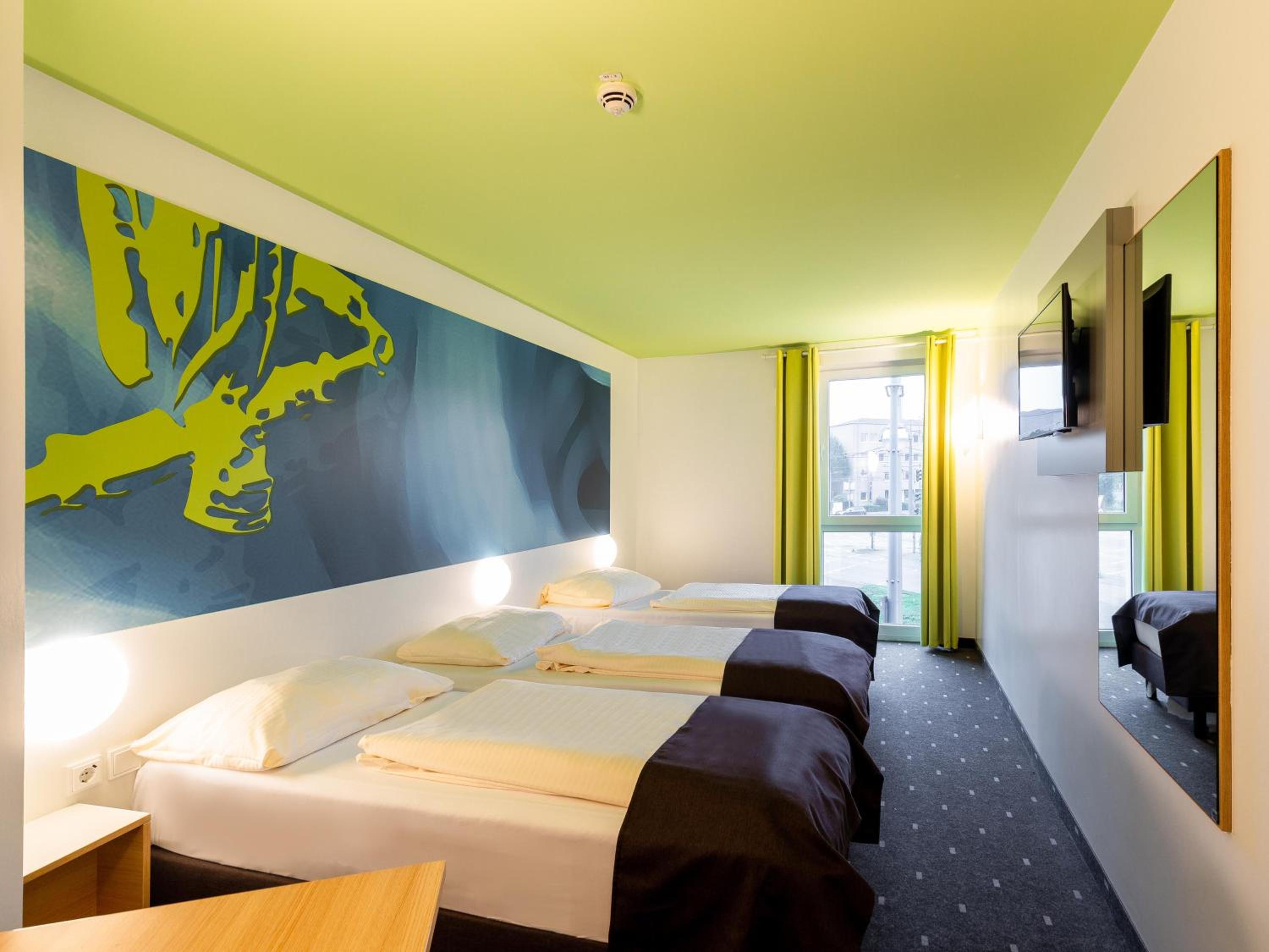 Triple Room - Photo 1