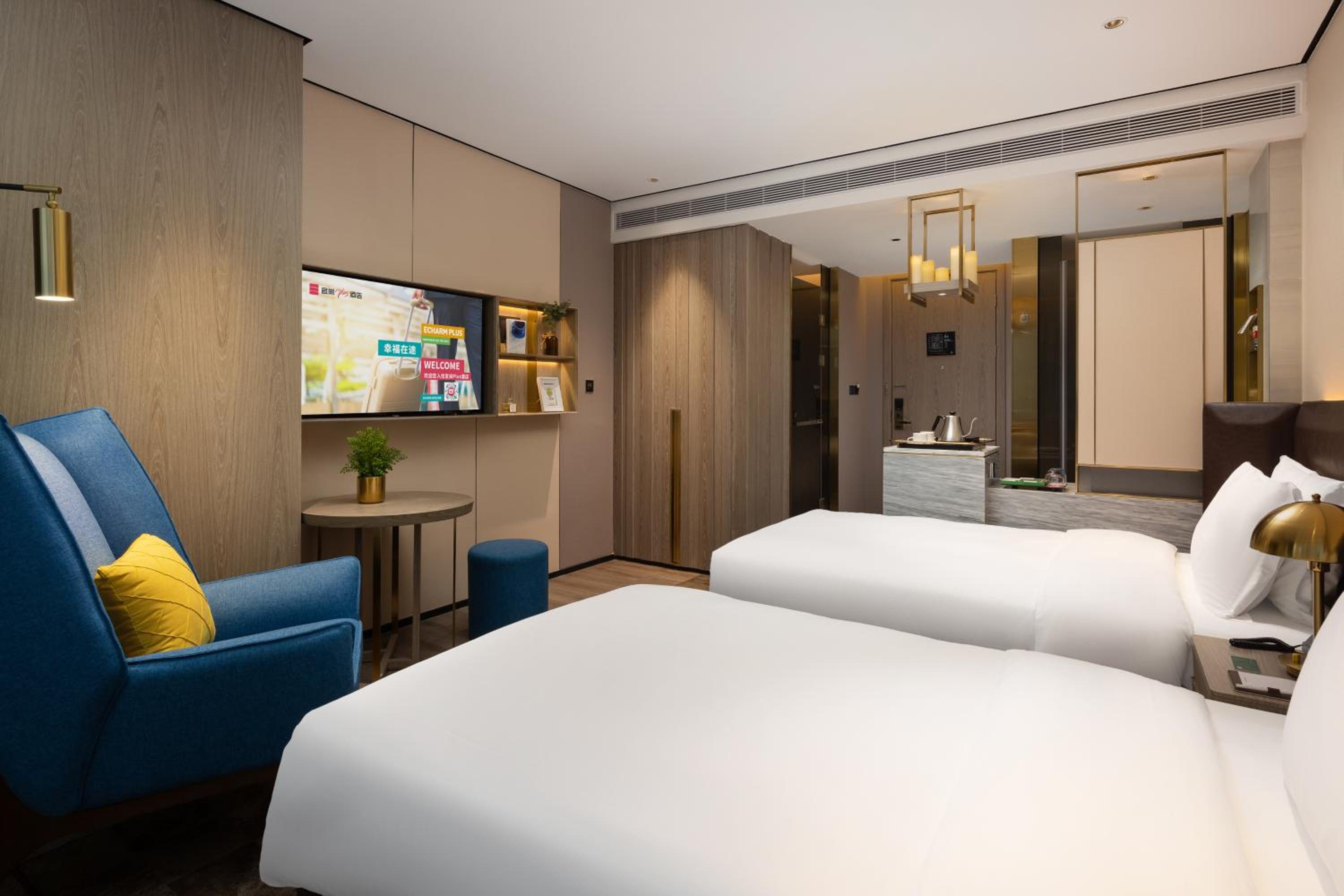 Twin Room with View