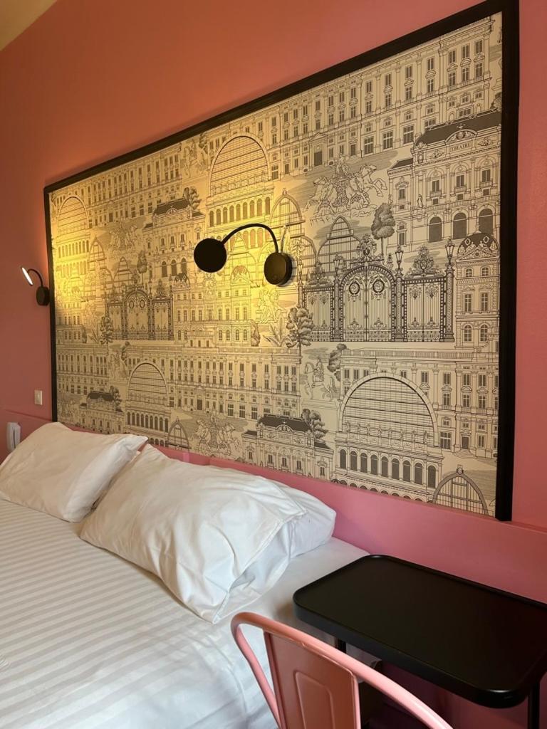 Double Room - Photo 7
