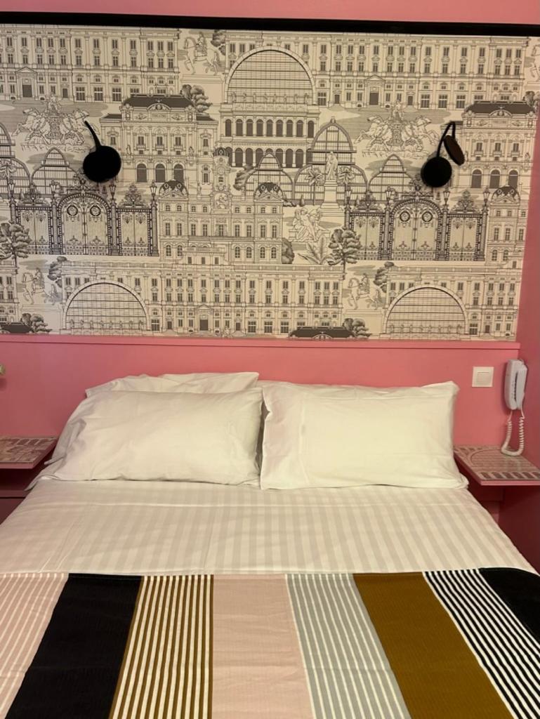 Double Room - Photo 8