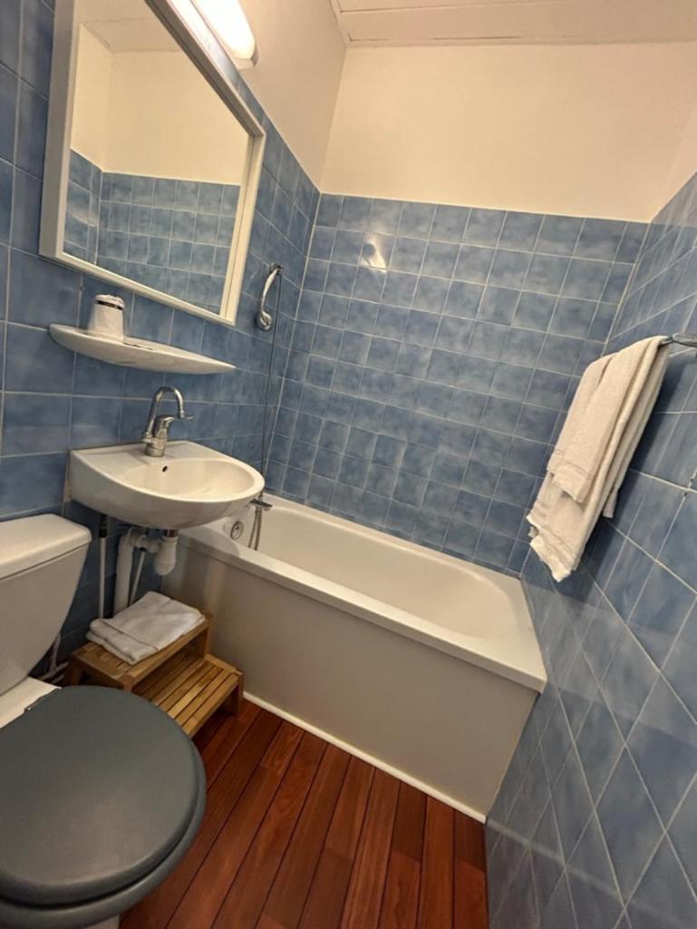 Double Room - Photo 10