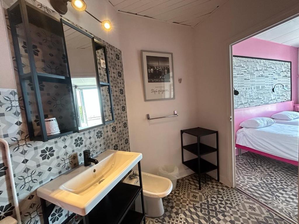 Superior Double Room - Photo 8