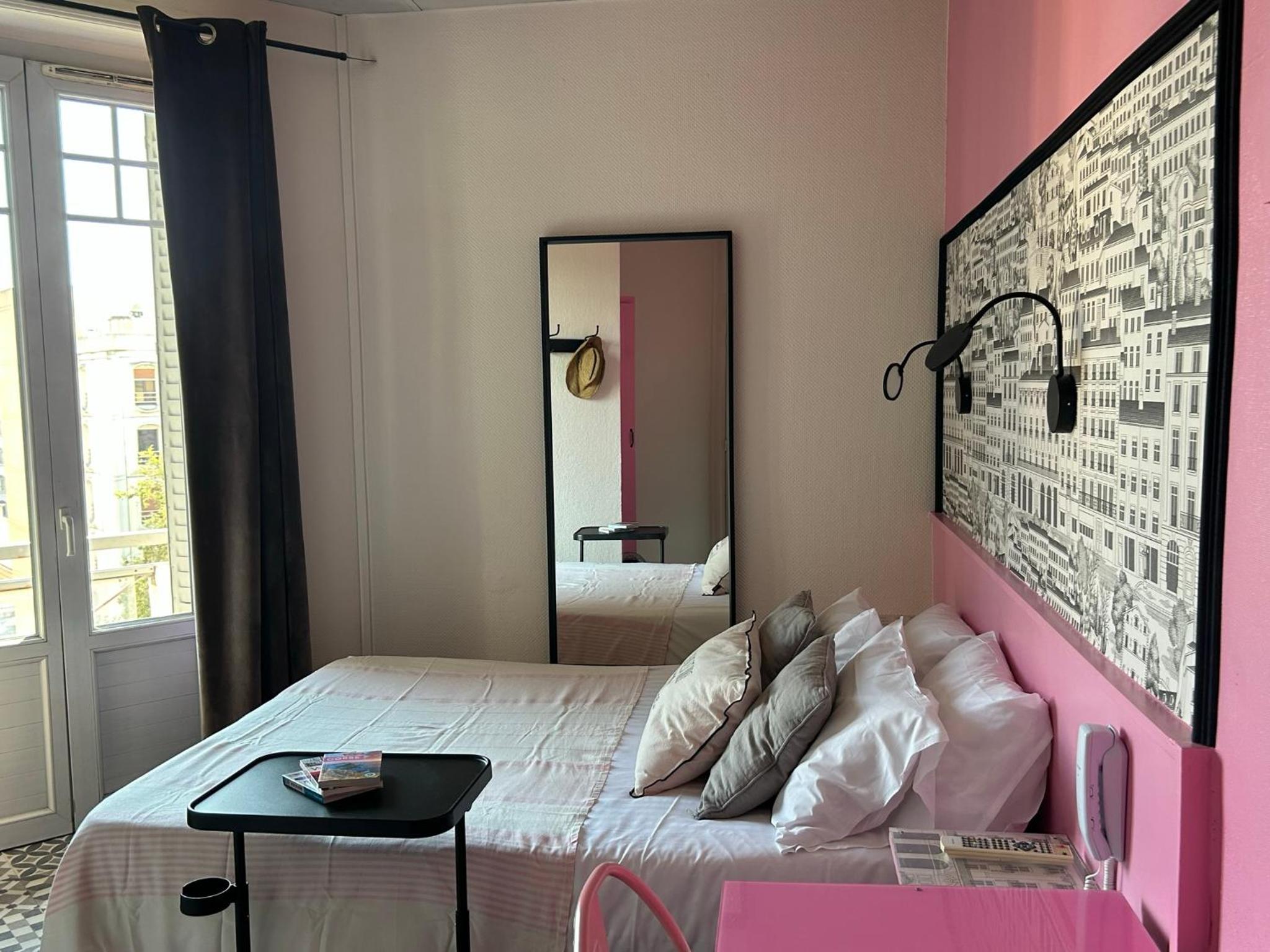 Superior Double Room - Photo 17