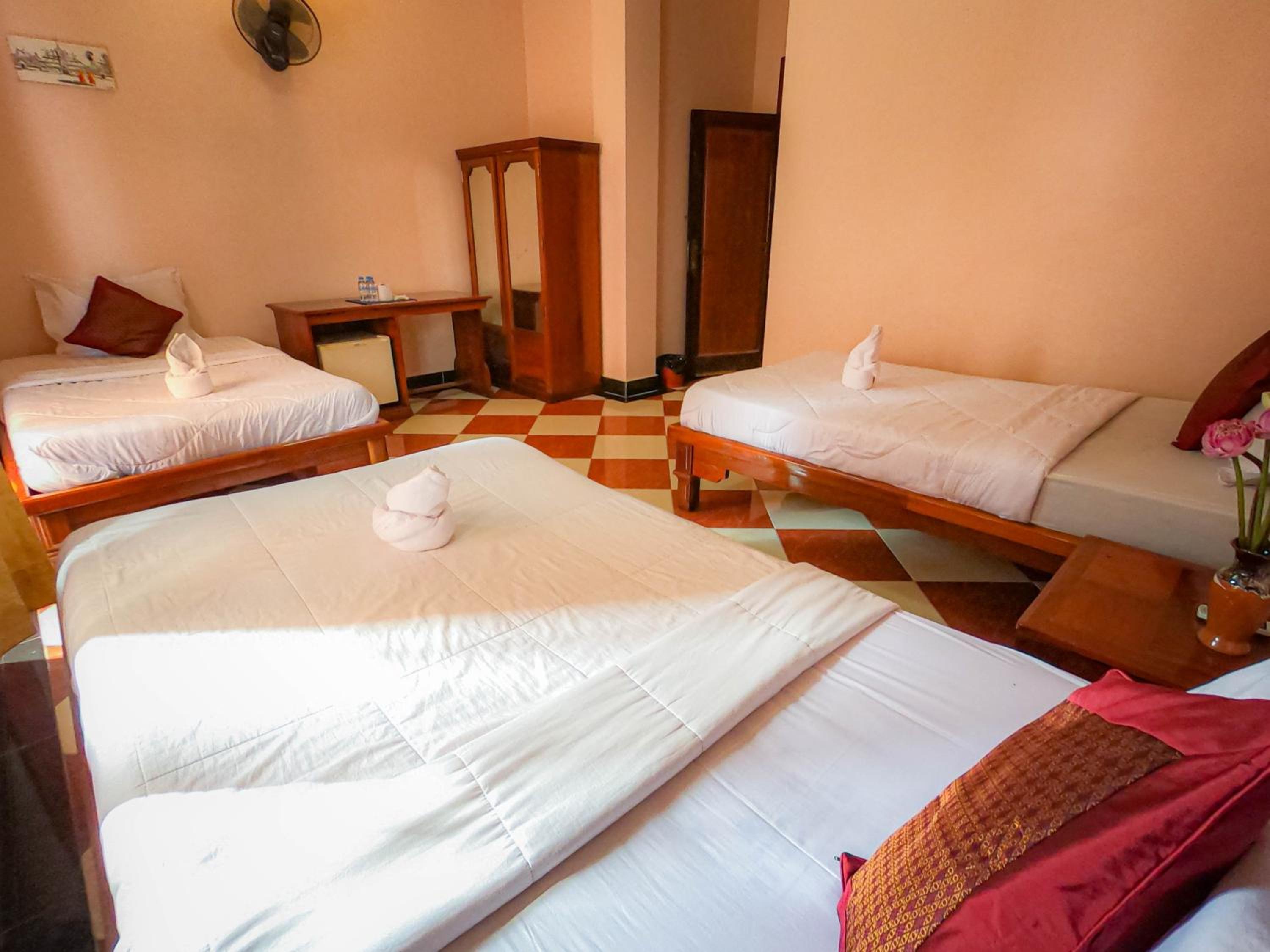 Triple Room - Photo 3