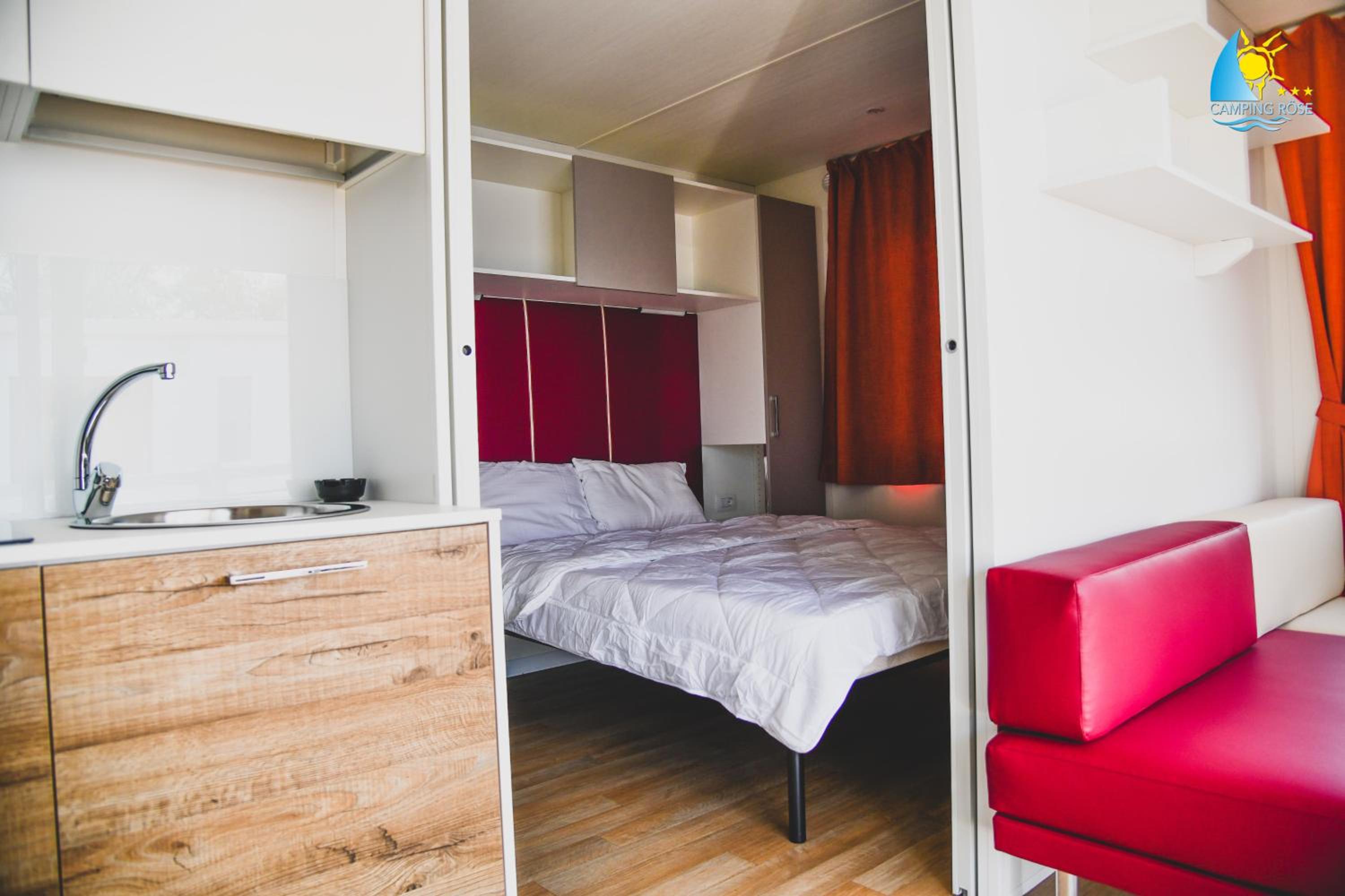 Mobile Home Suite photo 1