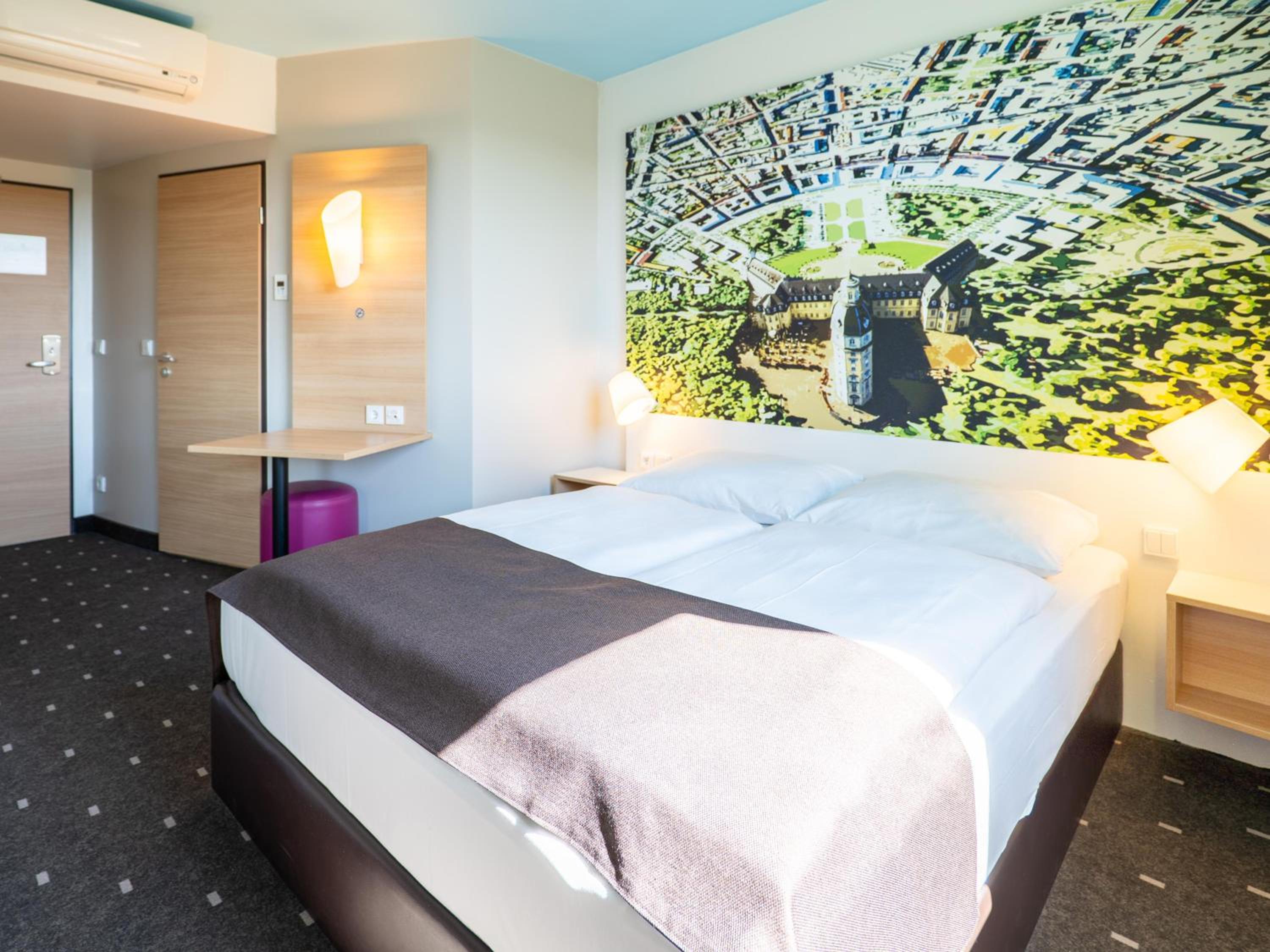 Double Room thumbnail 5